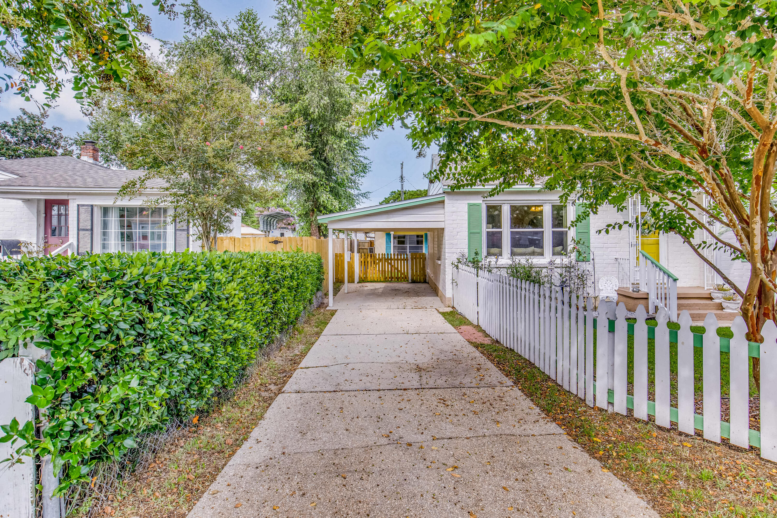 NAVY POINT - Residential