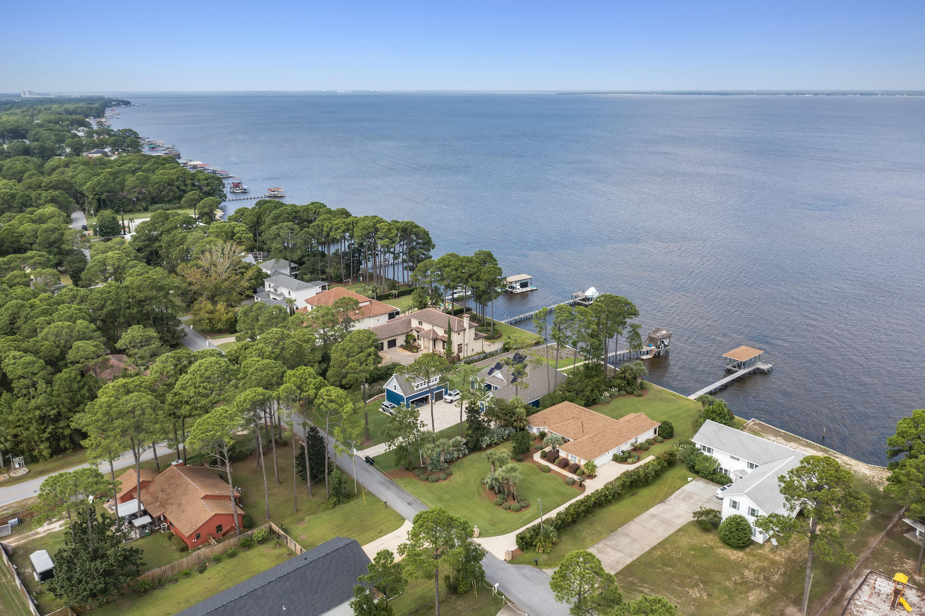 FLAMINGO BEACH - Residential