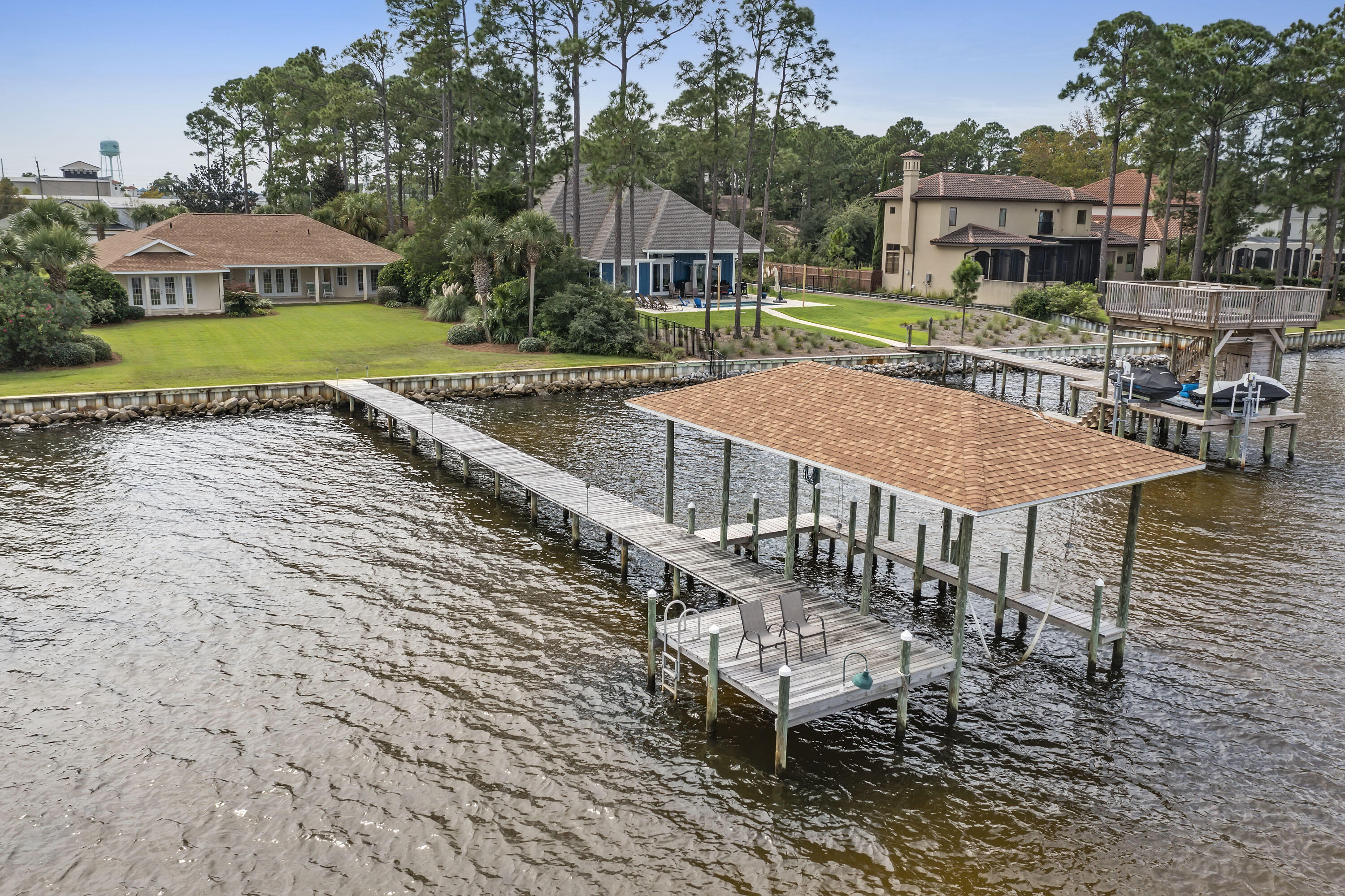 FLAMINGO BEACH - Residential