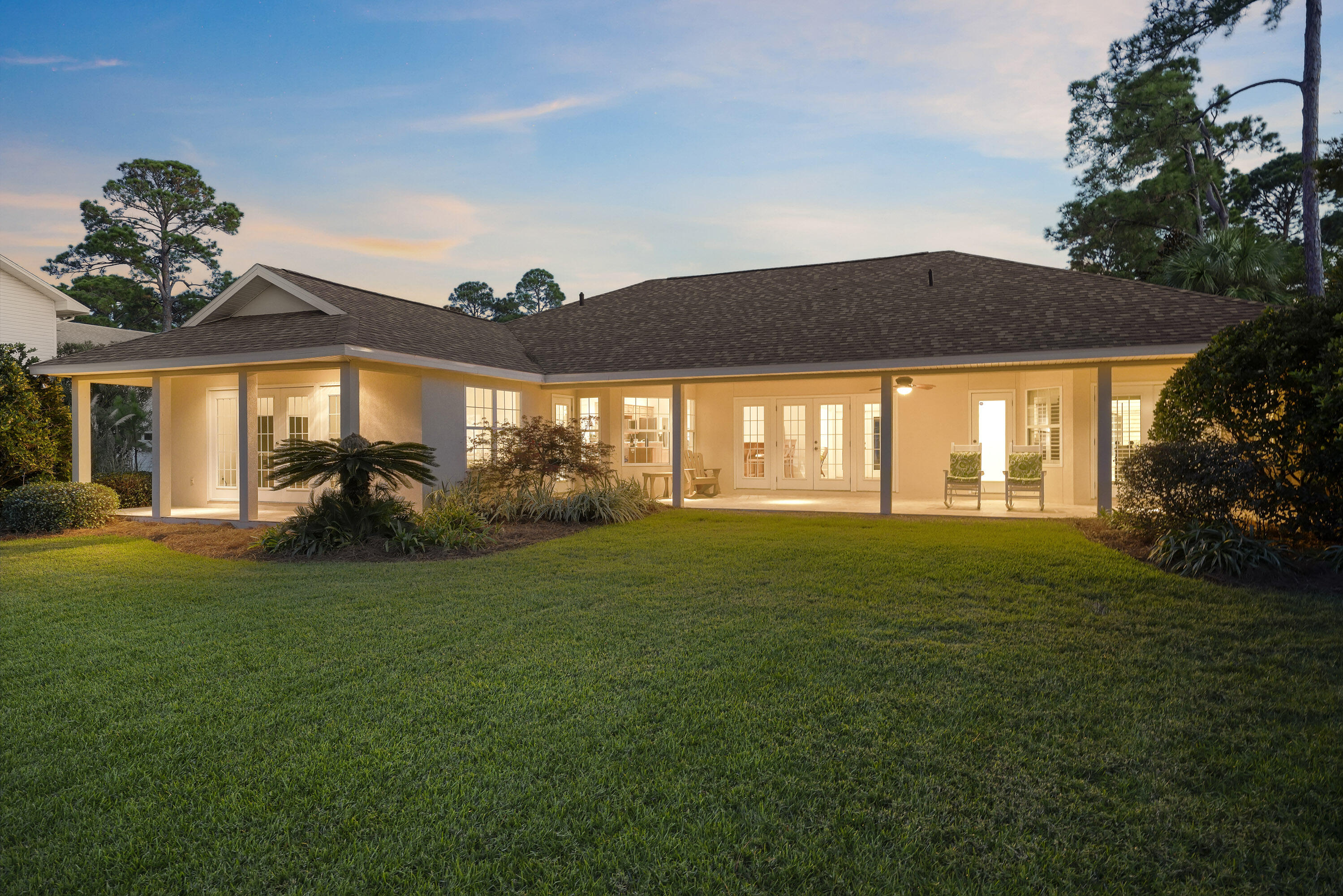FLAMINGO BEACH - Residential