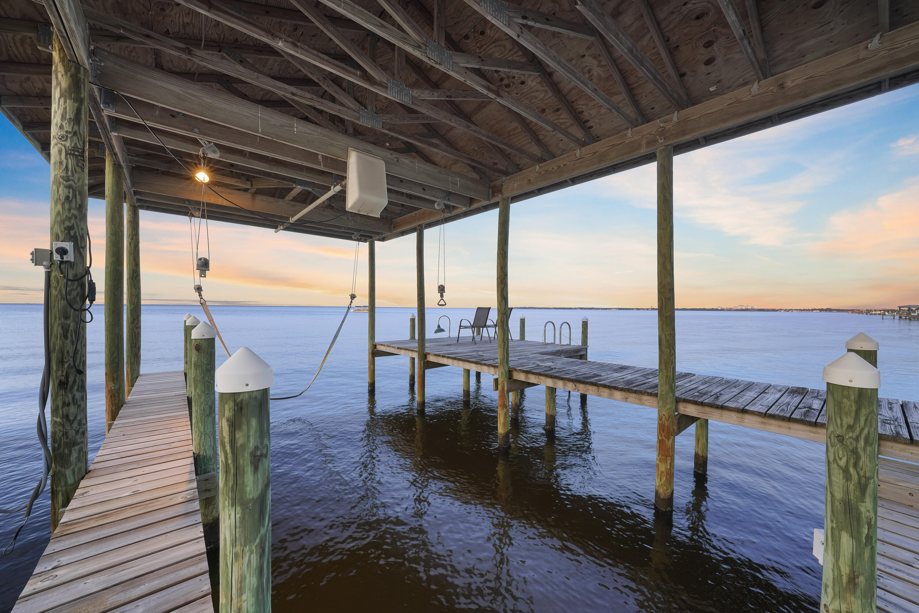 FLAMINGO BEACH - Residential