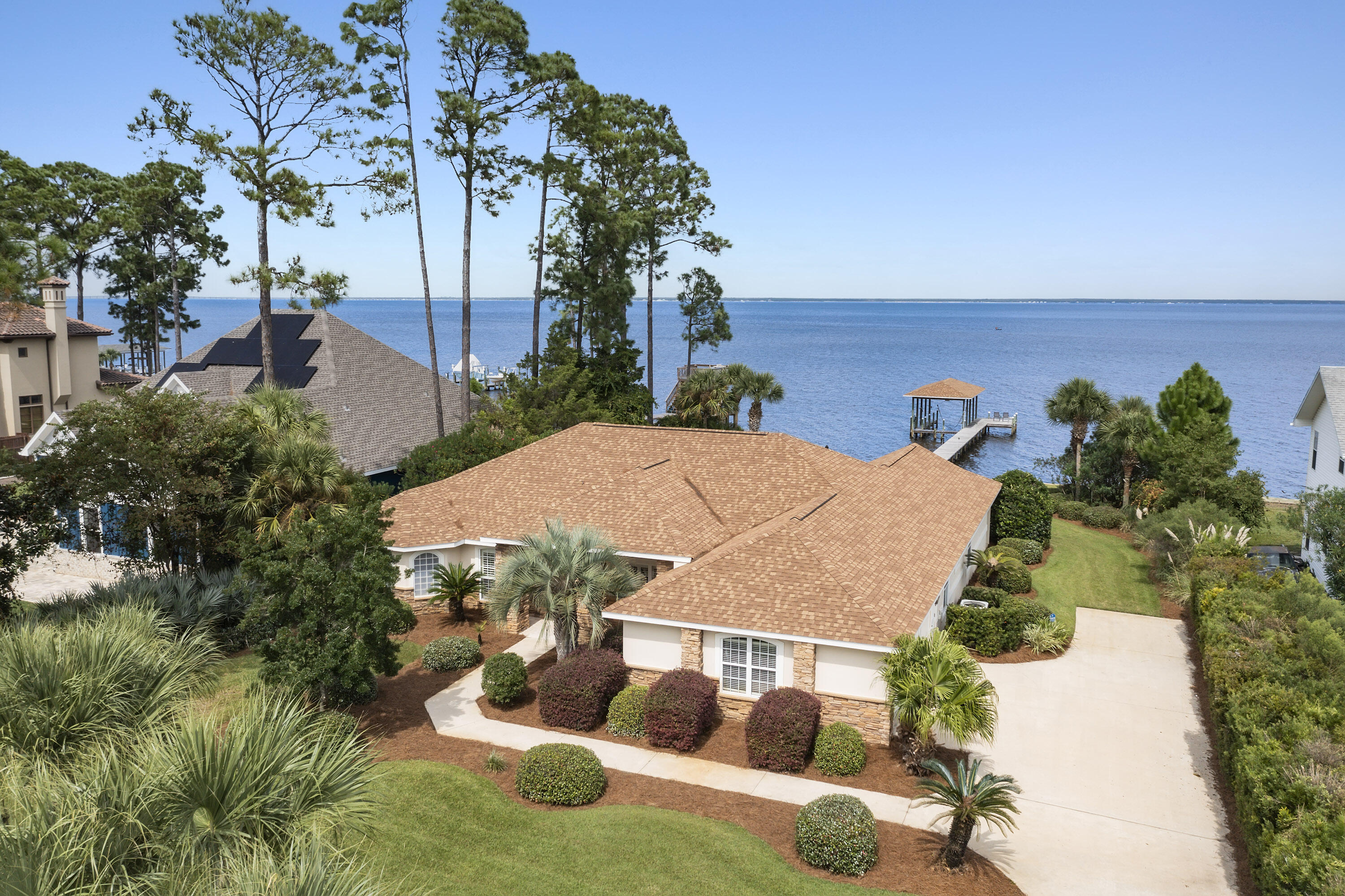 FLAMINGO BEACH - Residential