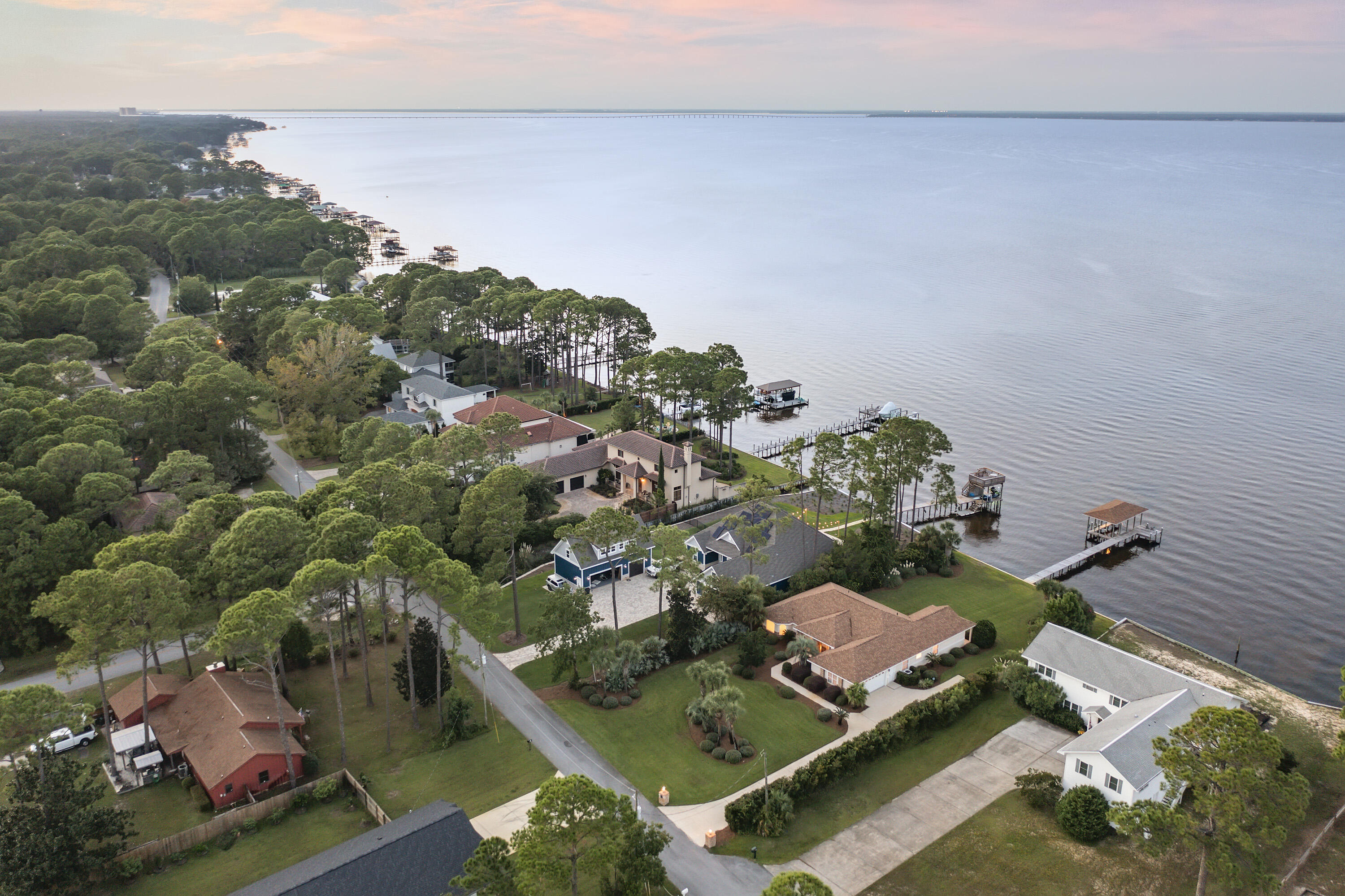 FLAMINGO BEACH - Residential