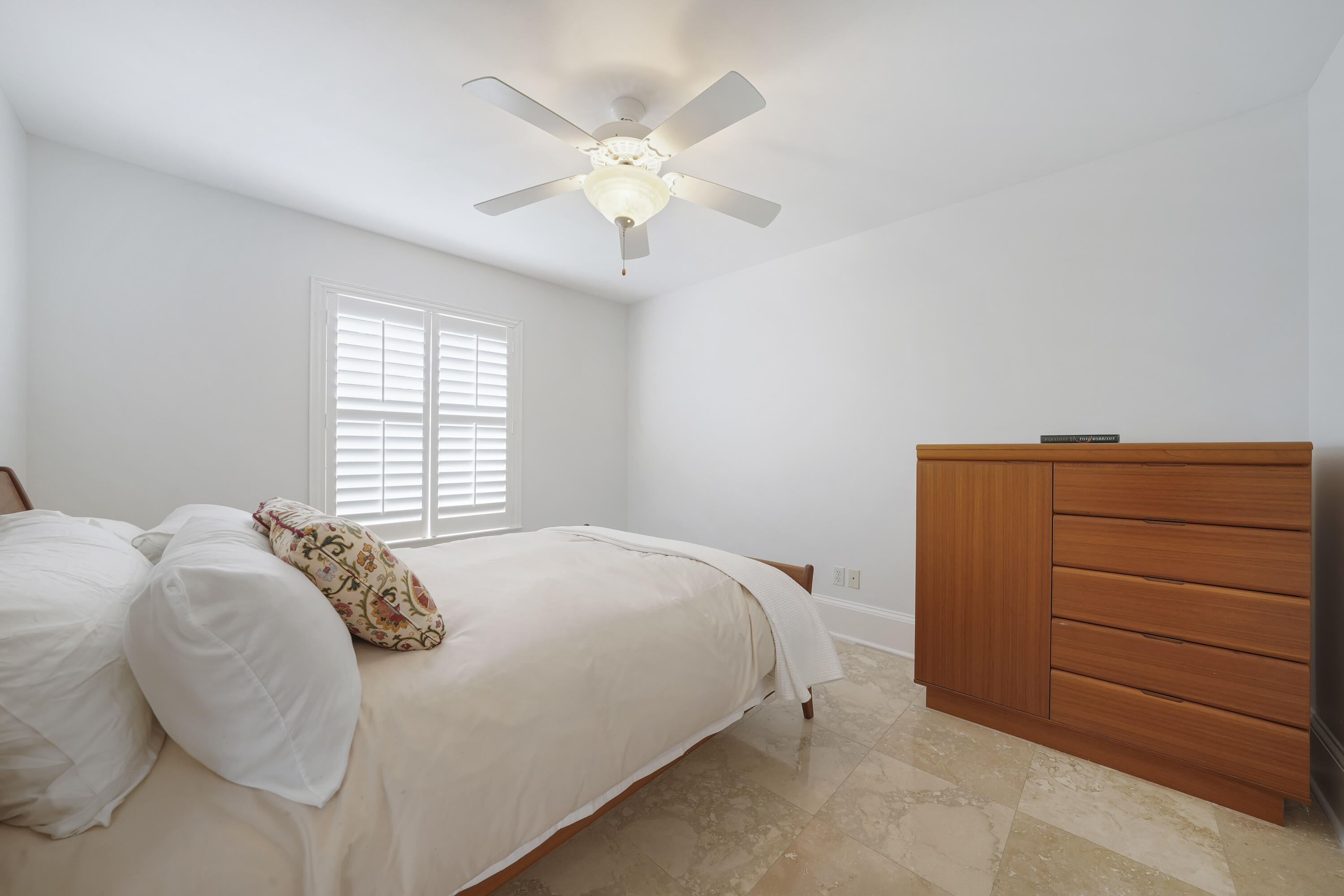 FLAMINGO BEACH - Residential