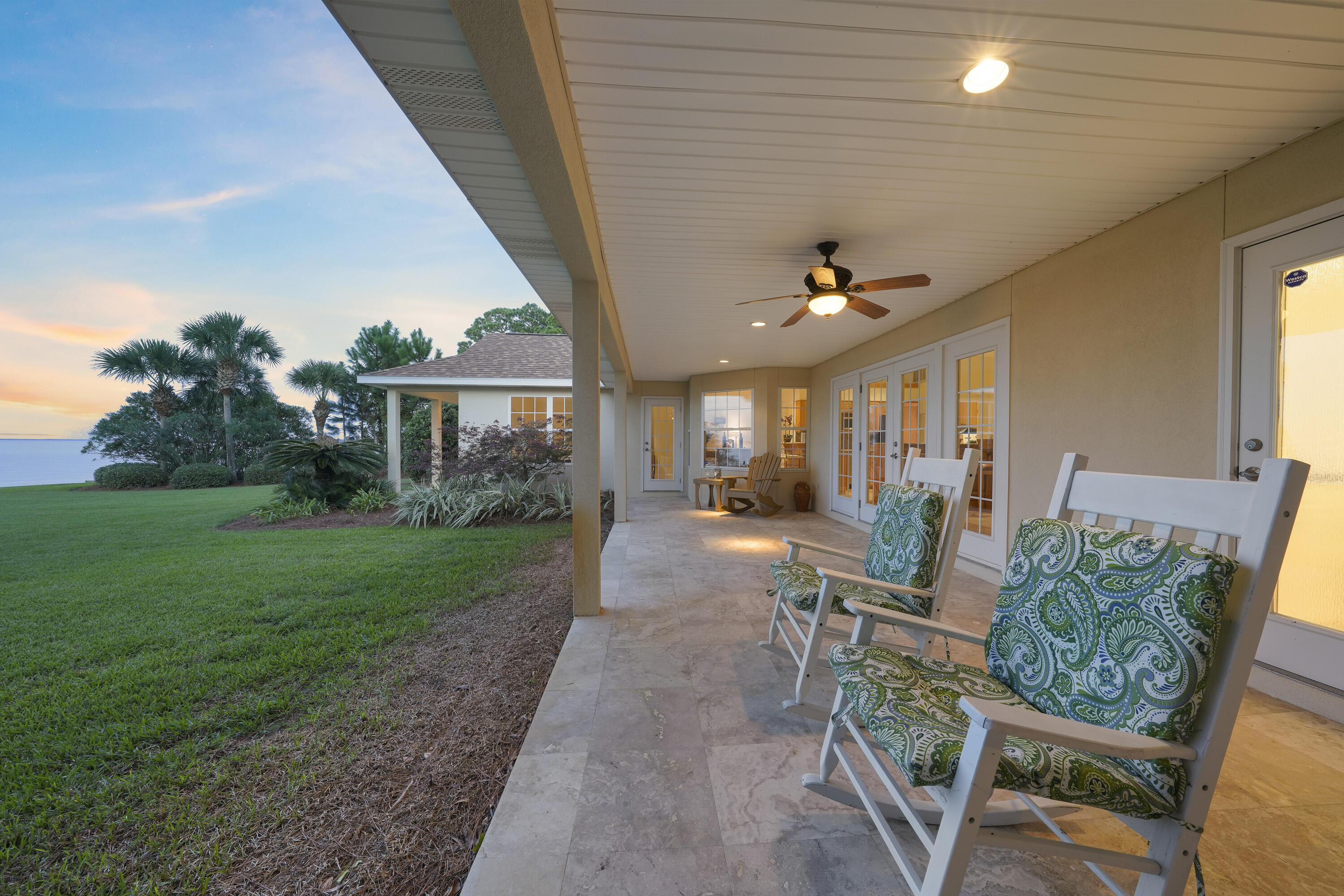 FLAMINGO BEACH - Residential