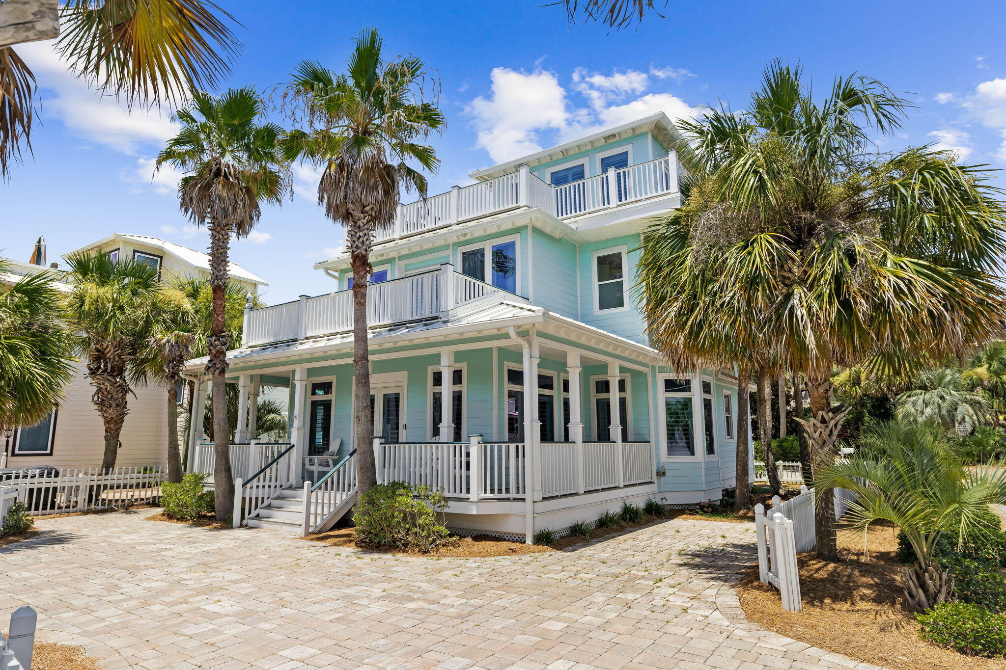 SUNRISE BEACH - Residential