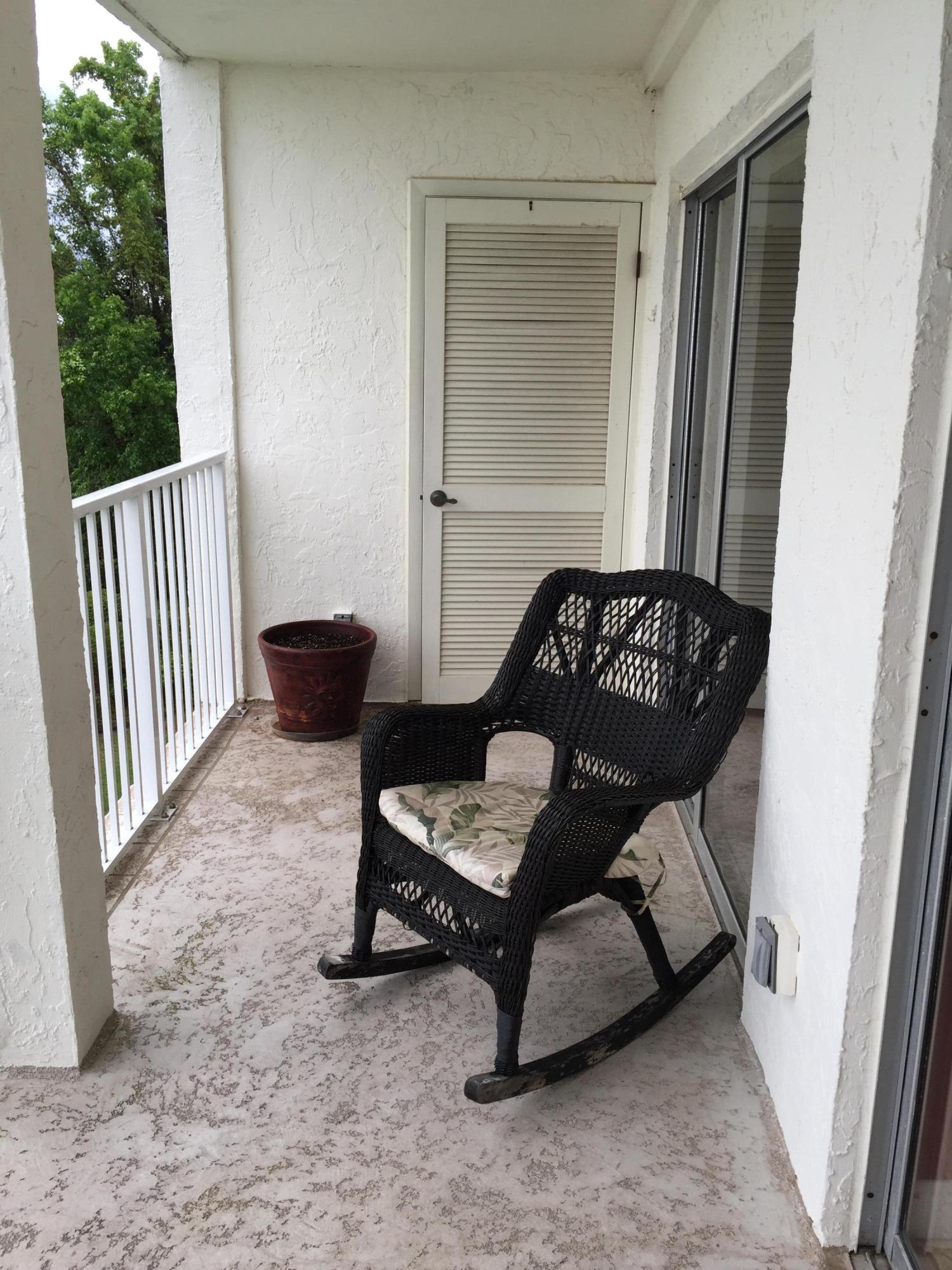 Valencia Condominiums - Residential Lease
