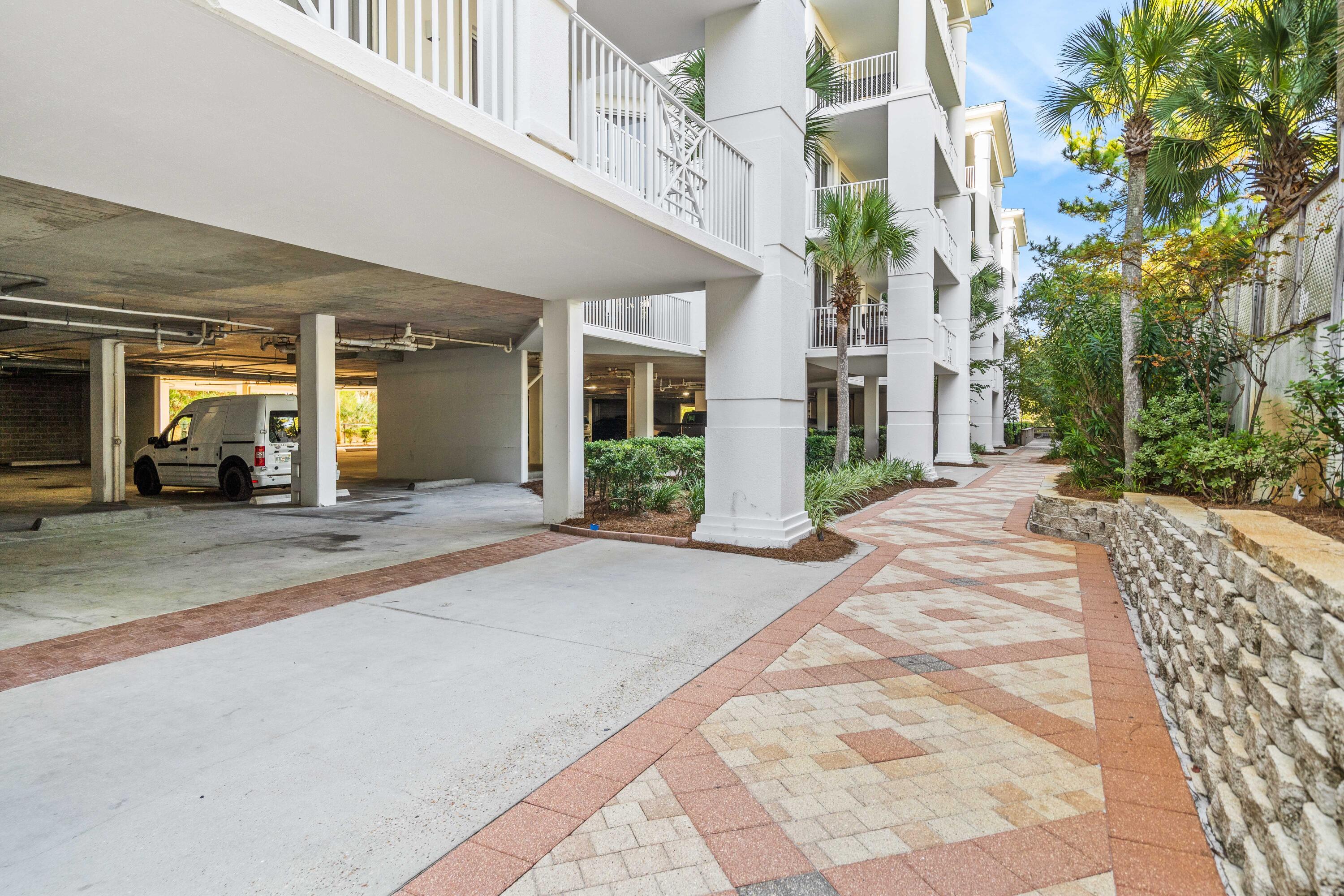INN AT BLUE MOUNTAIN BEACH - Residential