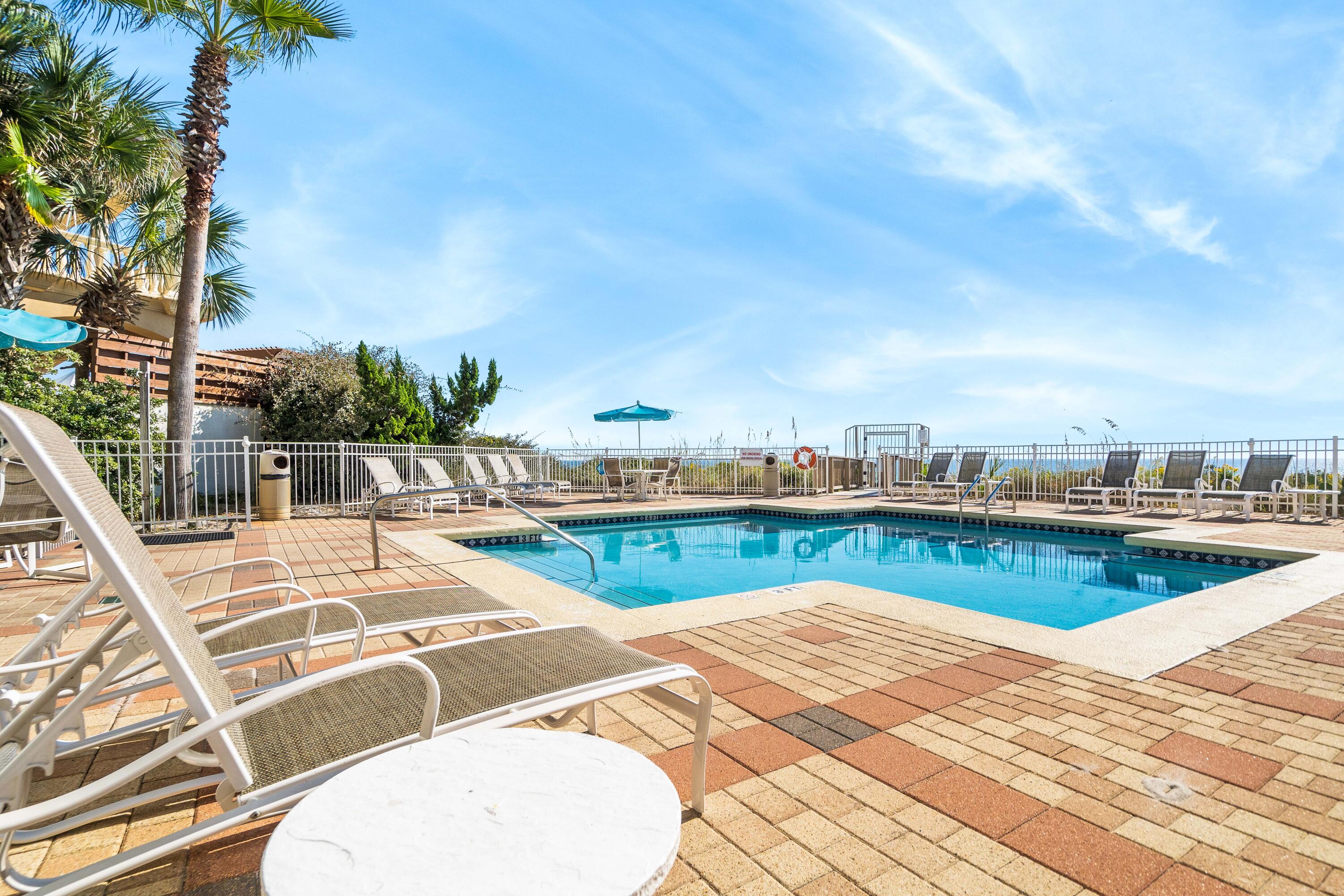 INN AT BLUE MOUNTAIN BEACH - Residential