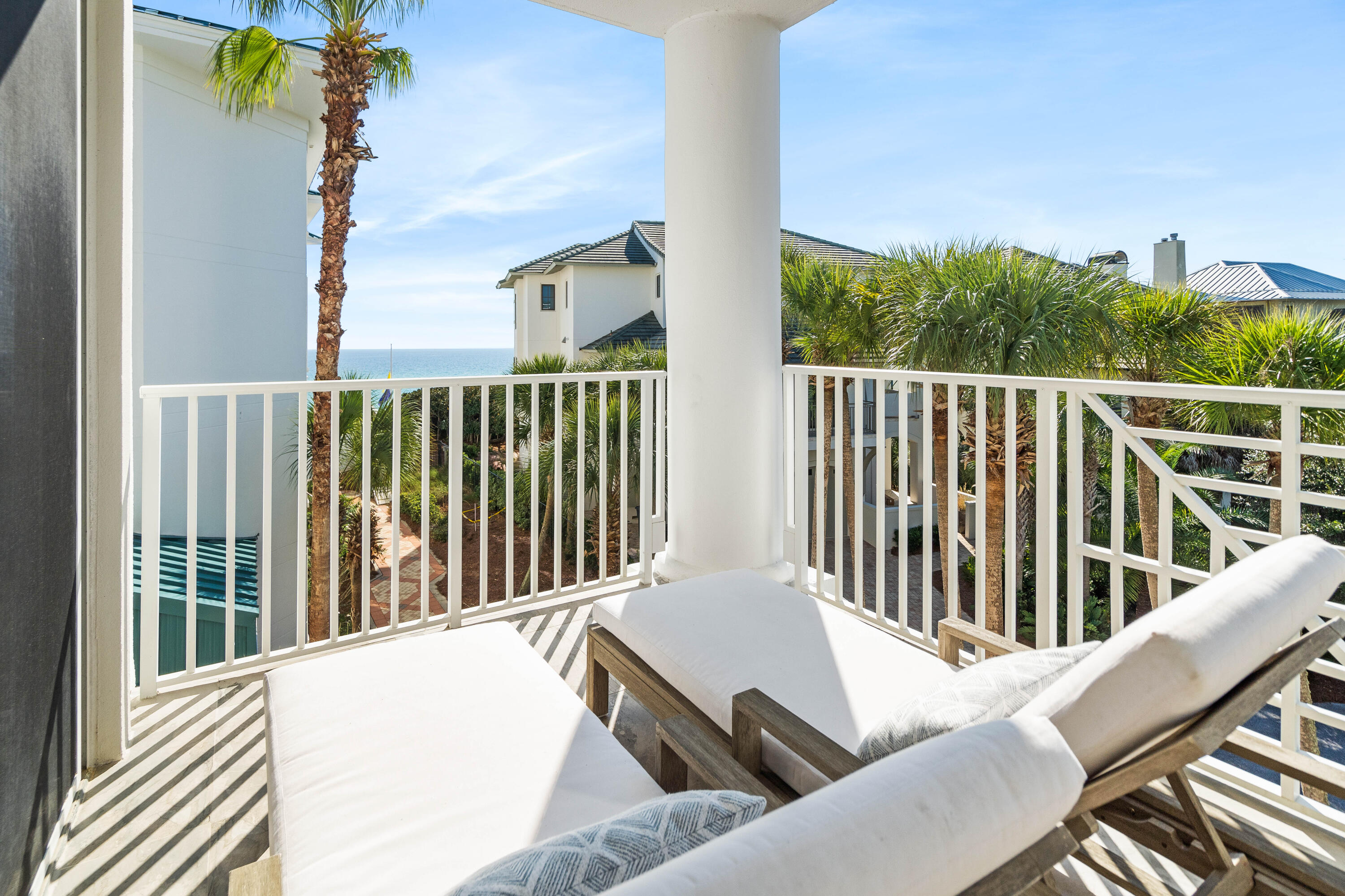 INN AT BLUE MOUNTAIN BEACH - Residential