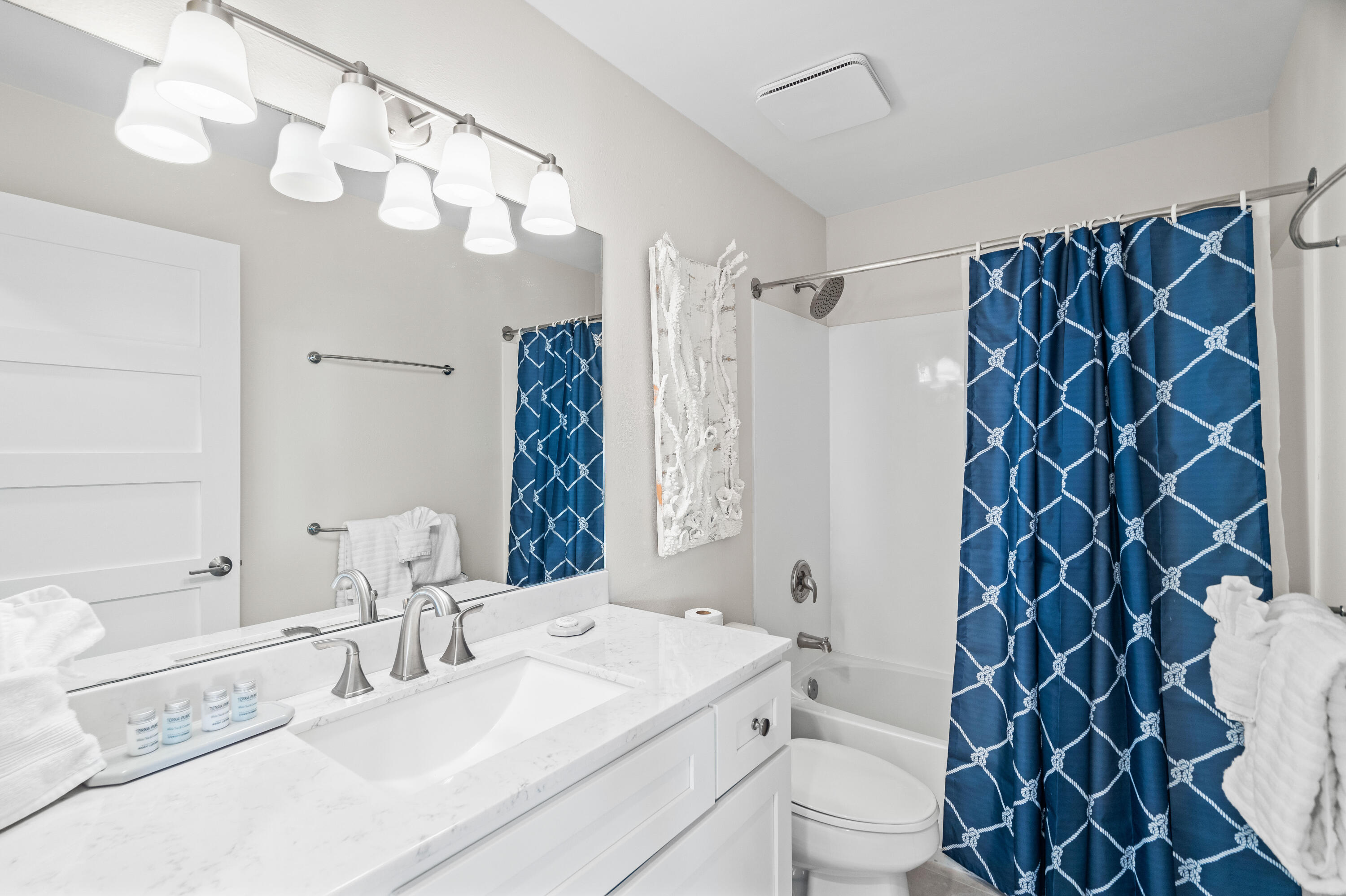 INN AT BLUE MOUNTAIN BEACH - Residential