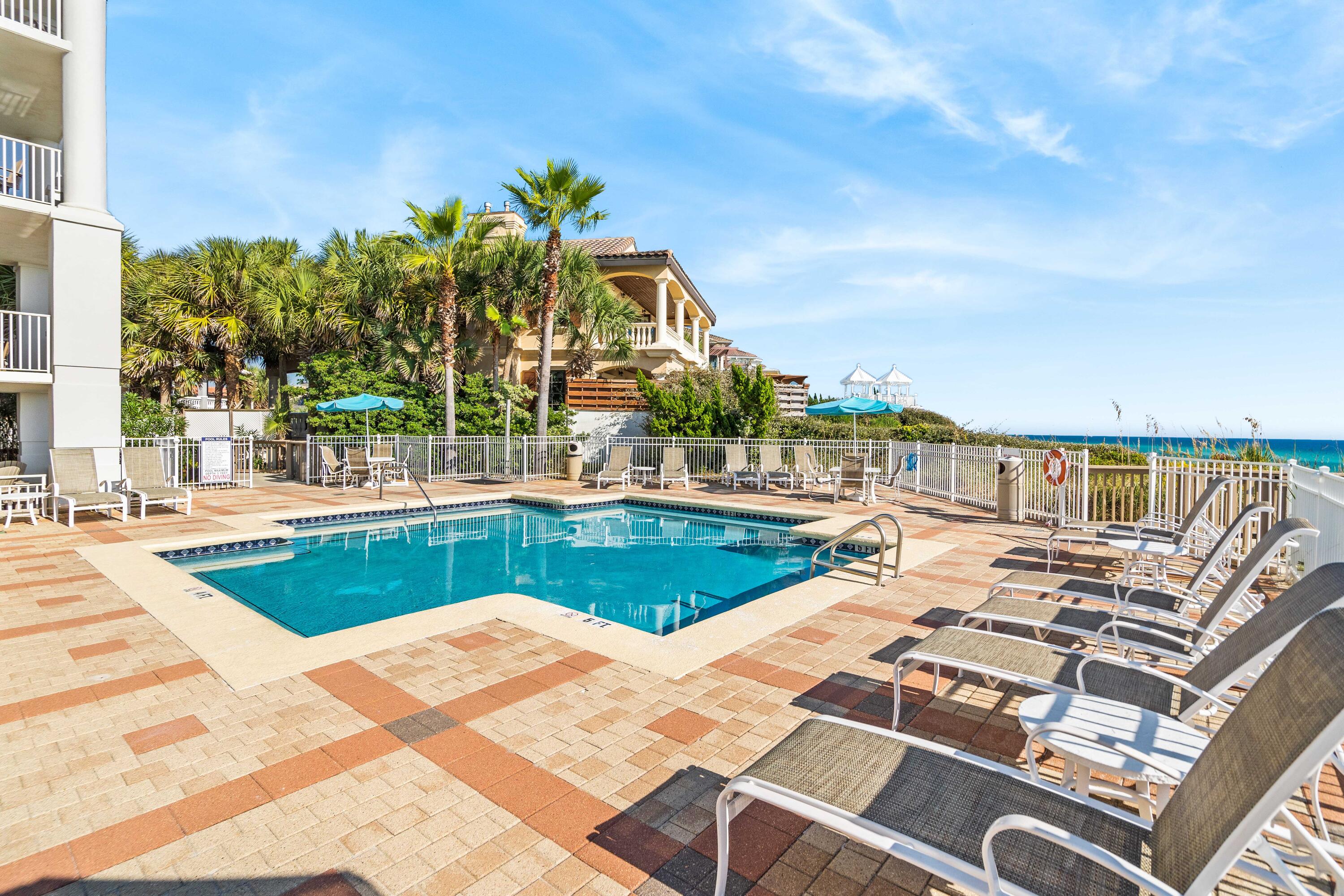INN AT BLUE MOUNTAIN BEACH - Residential