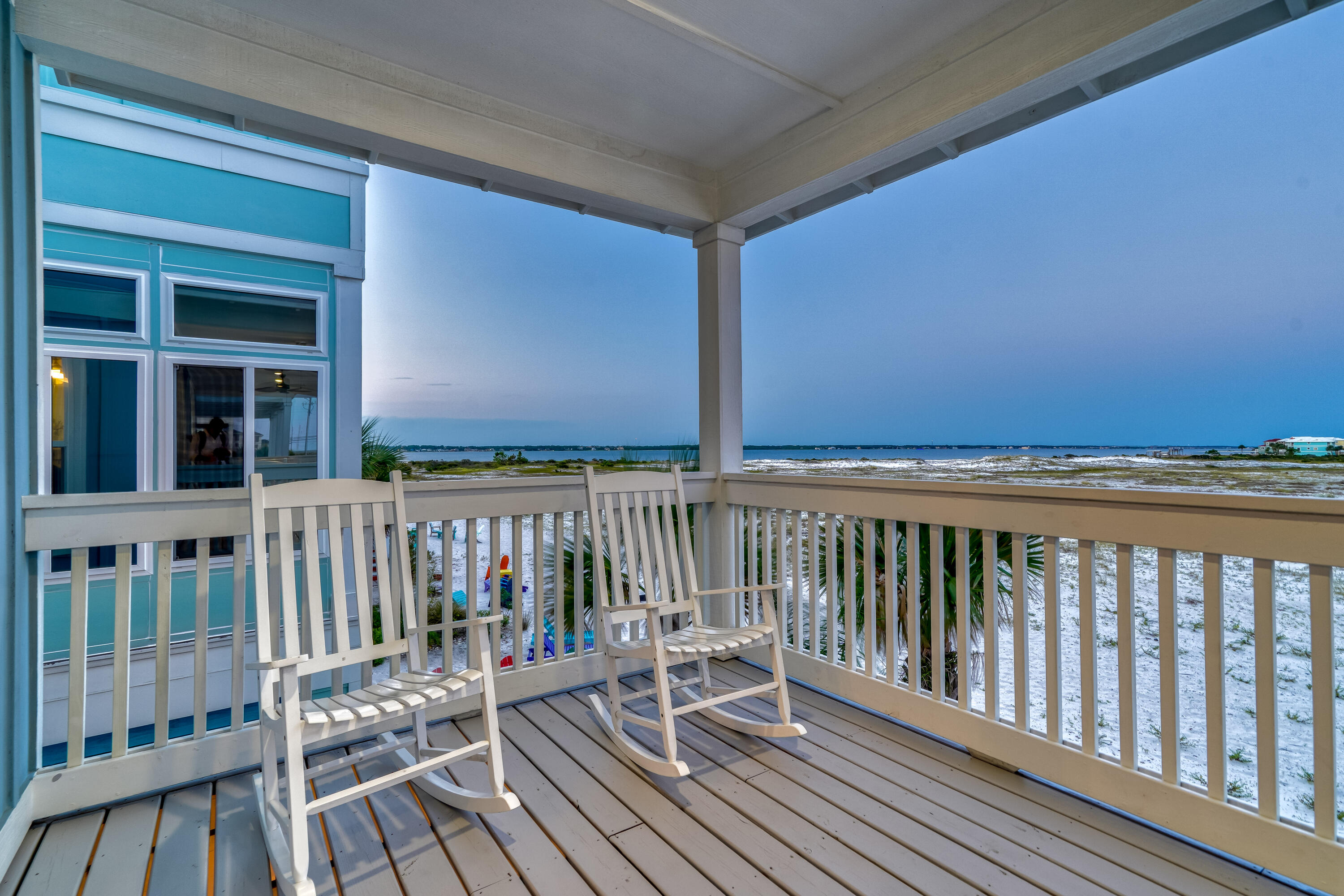 BY THE SEA - Residential