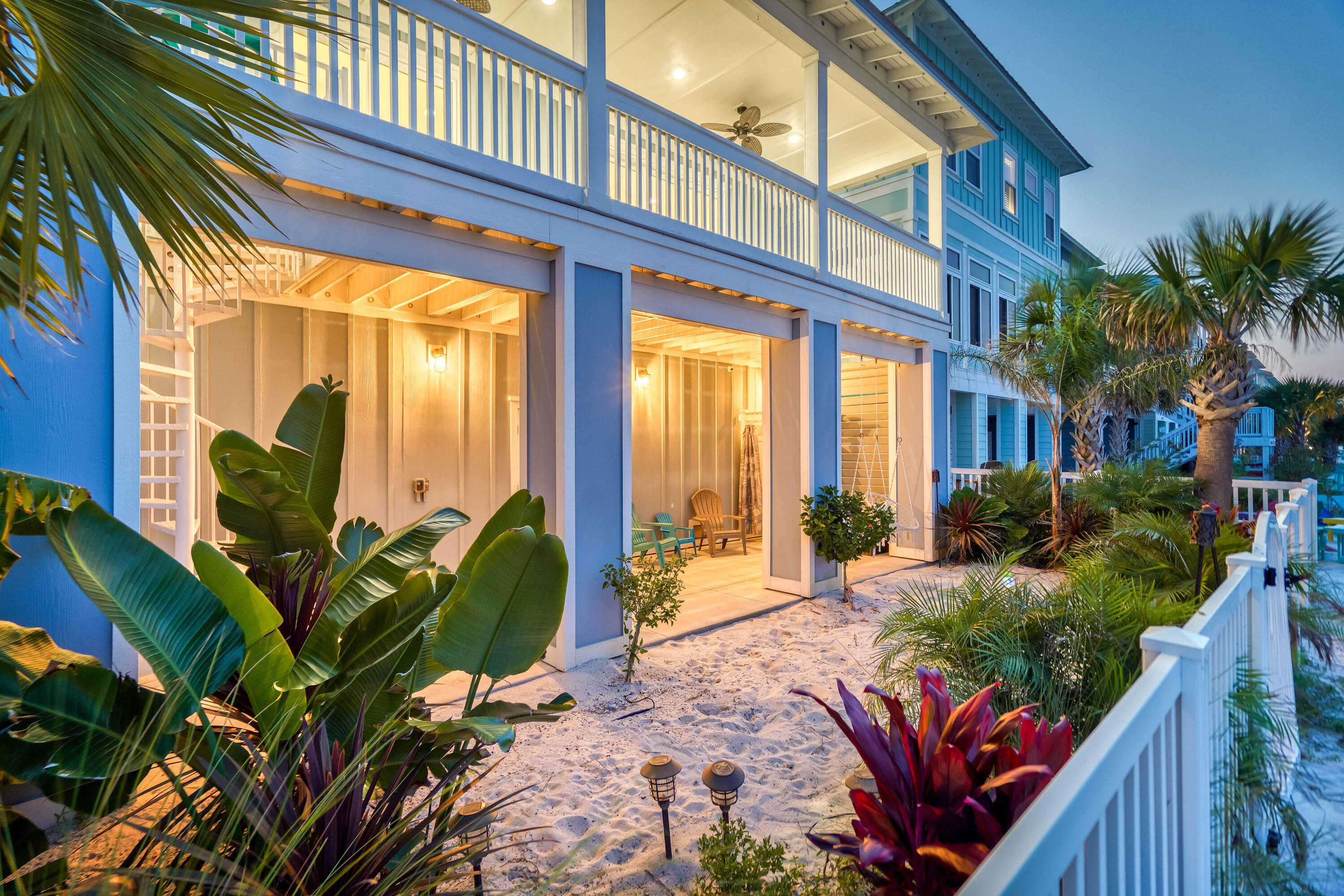 BY THE SEA - Residential