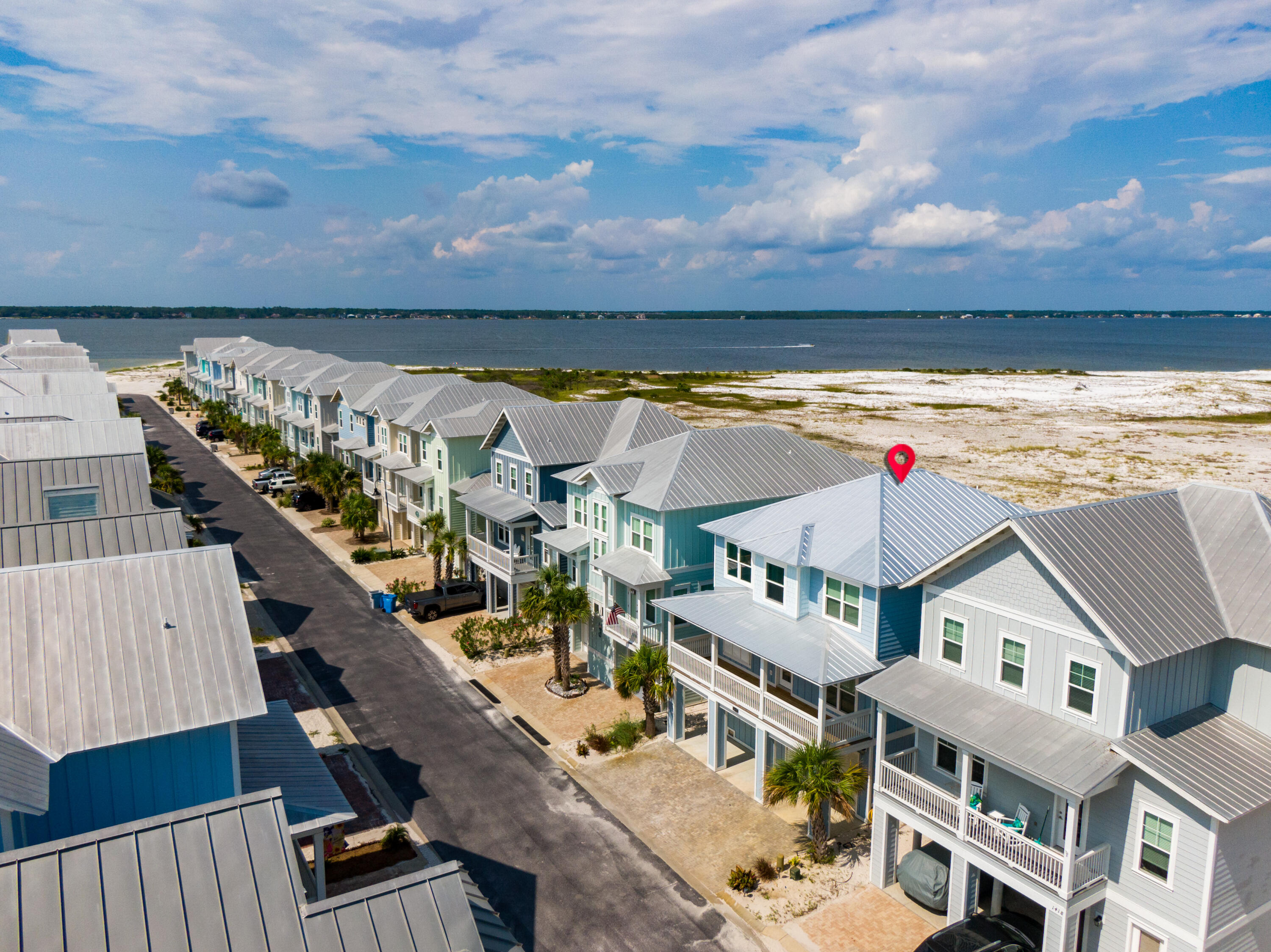 BY THE SEA - Residential