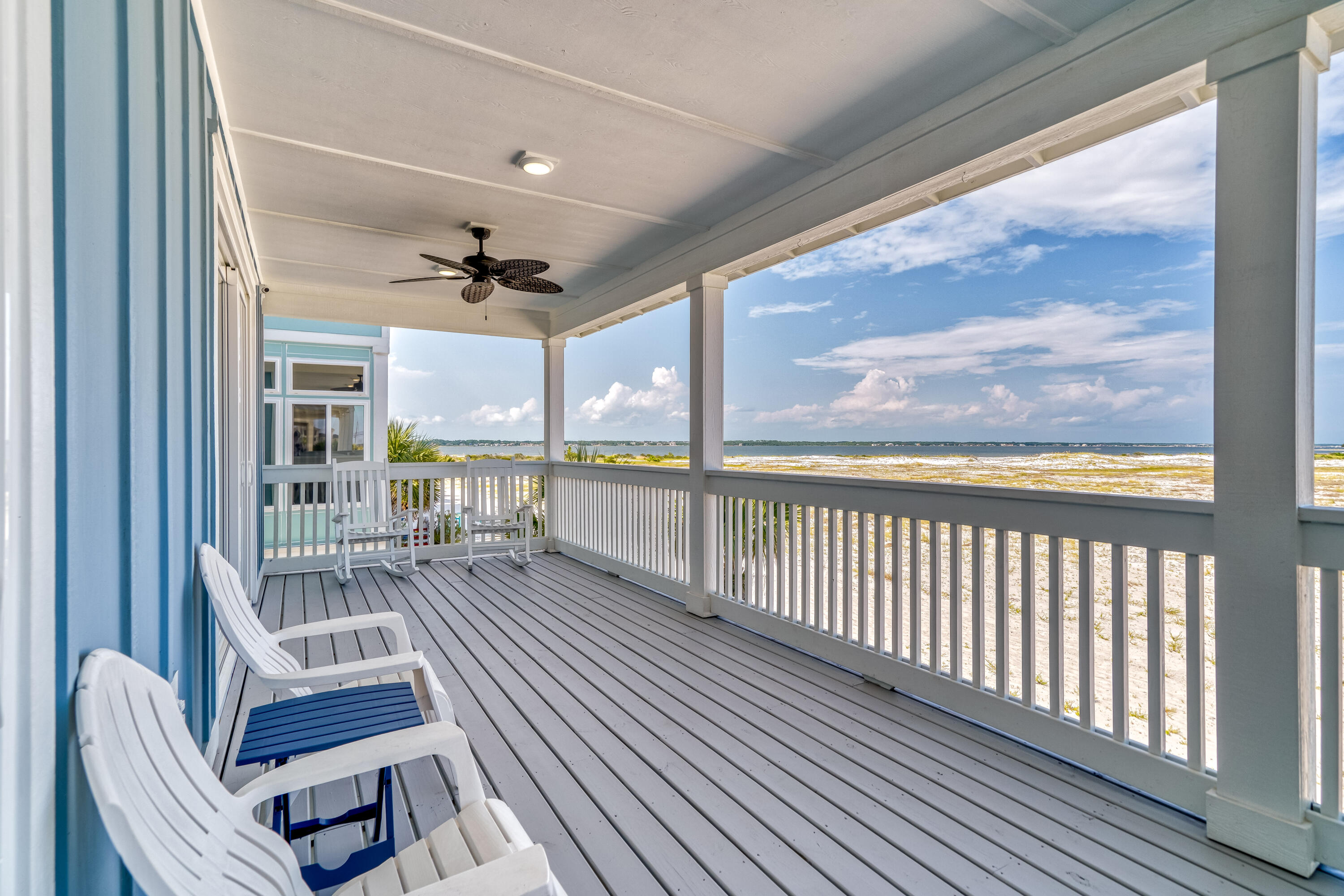 BY THE SEA - Residential