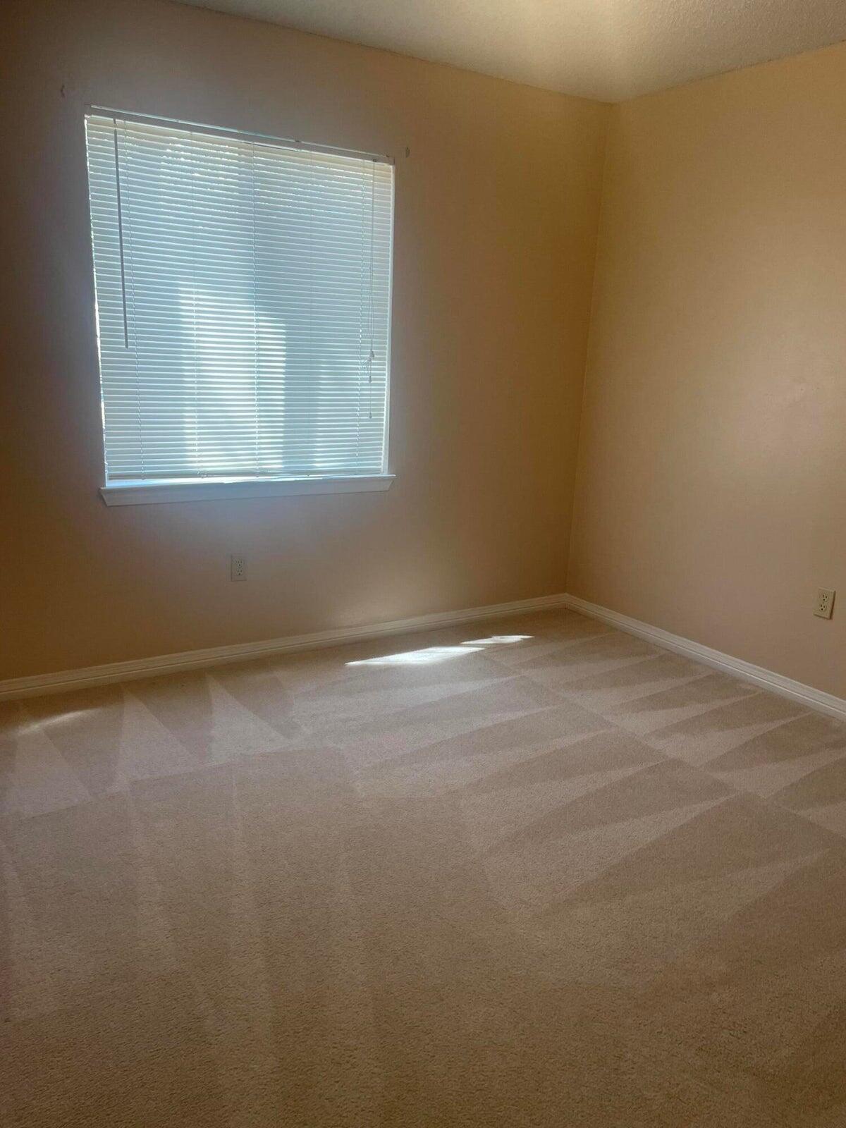 PINE FOREST - Residential Lease