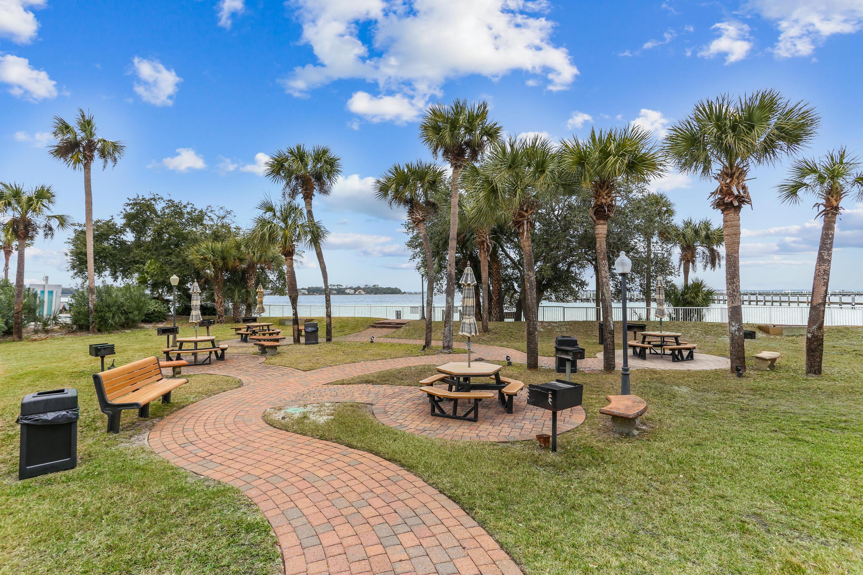 DESTIN WEST HERON - Residential