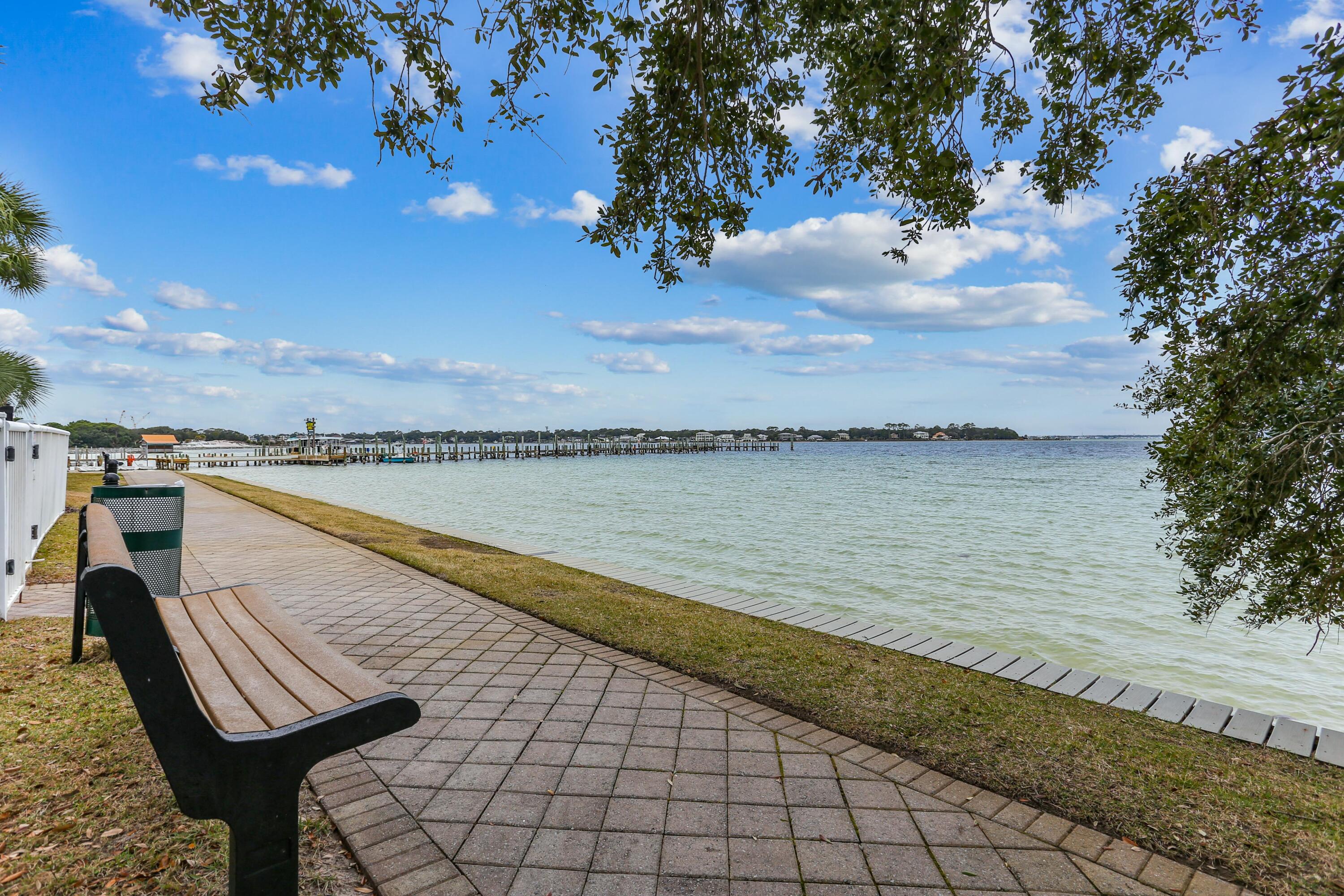DESTIN WEST HERON - Residential