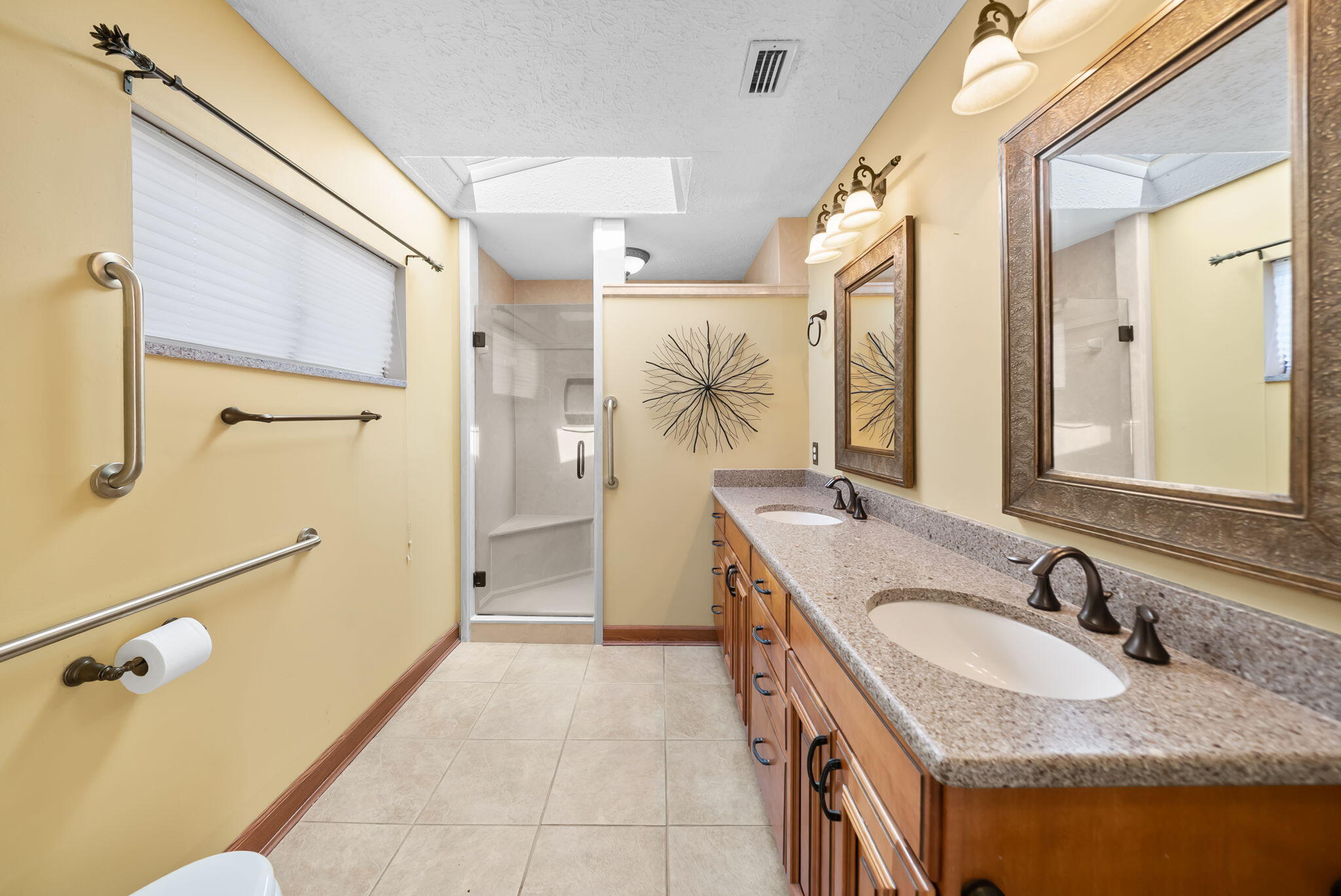 ISLAND VIEW ESTATES - Residential