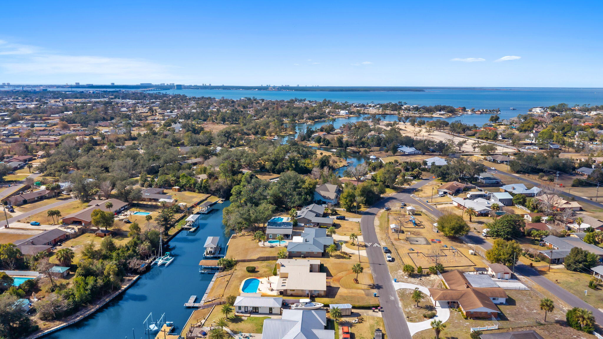 ISLAND VIEW ESTATES - Residential
