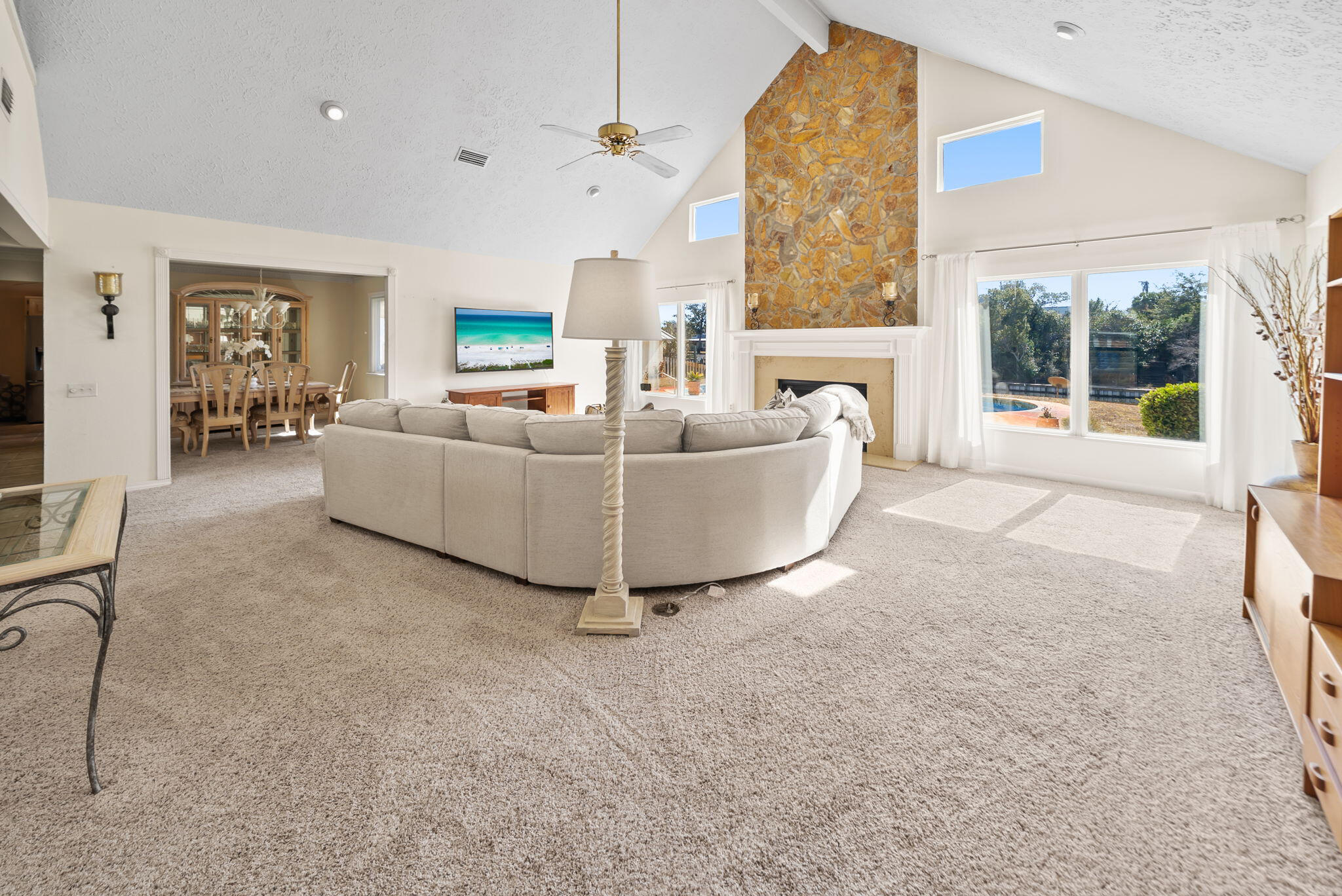 ISLAND VIEW ESTATES - Residential