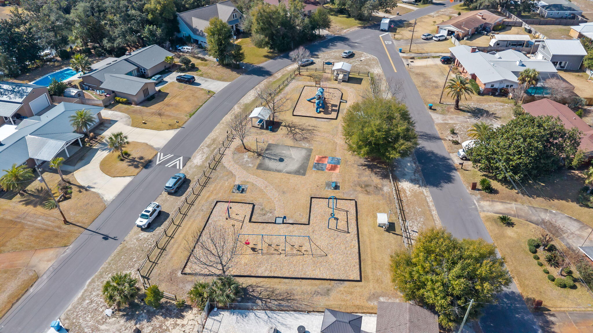 ISLAND VIEW ESTATES - Residential
