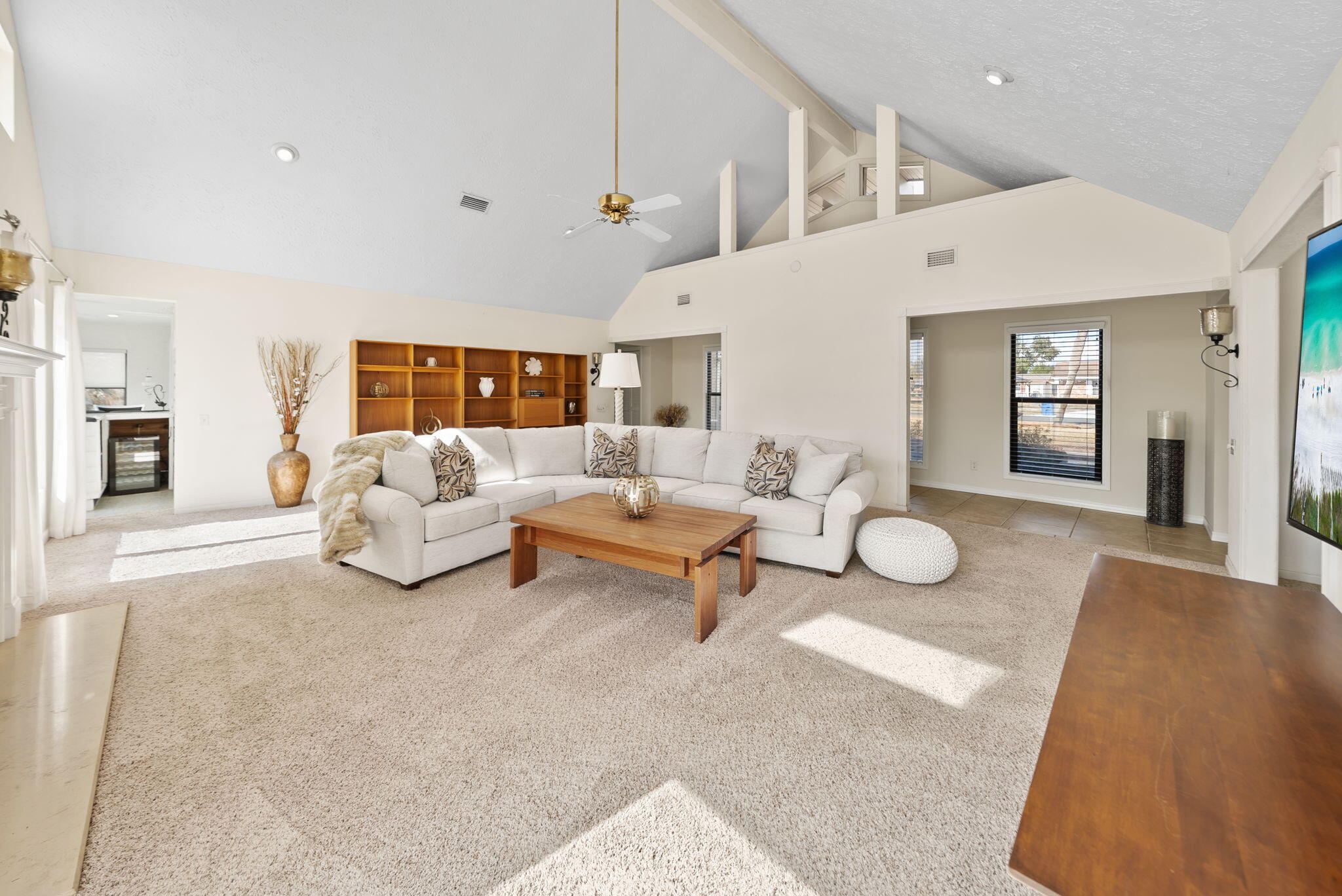 ISLAND VIEW ESTATES - Residential