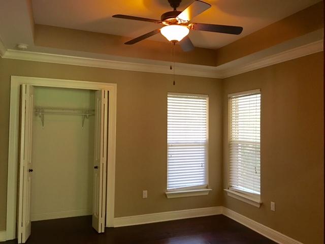 MILL CREEK ESTATES - Residential Lease