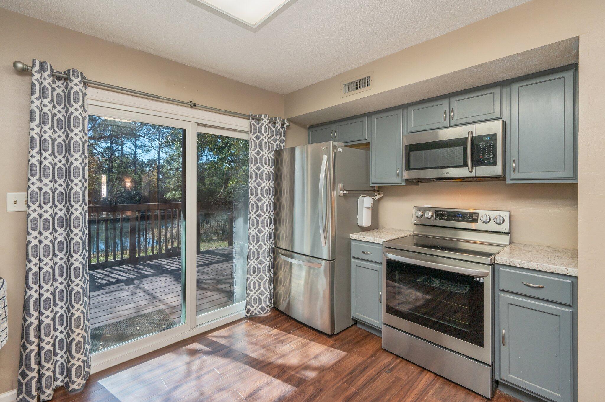 CLOVERDALE LAKE LOT 6 - Residential Lease