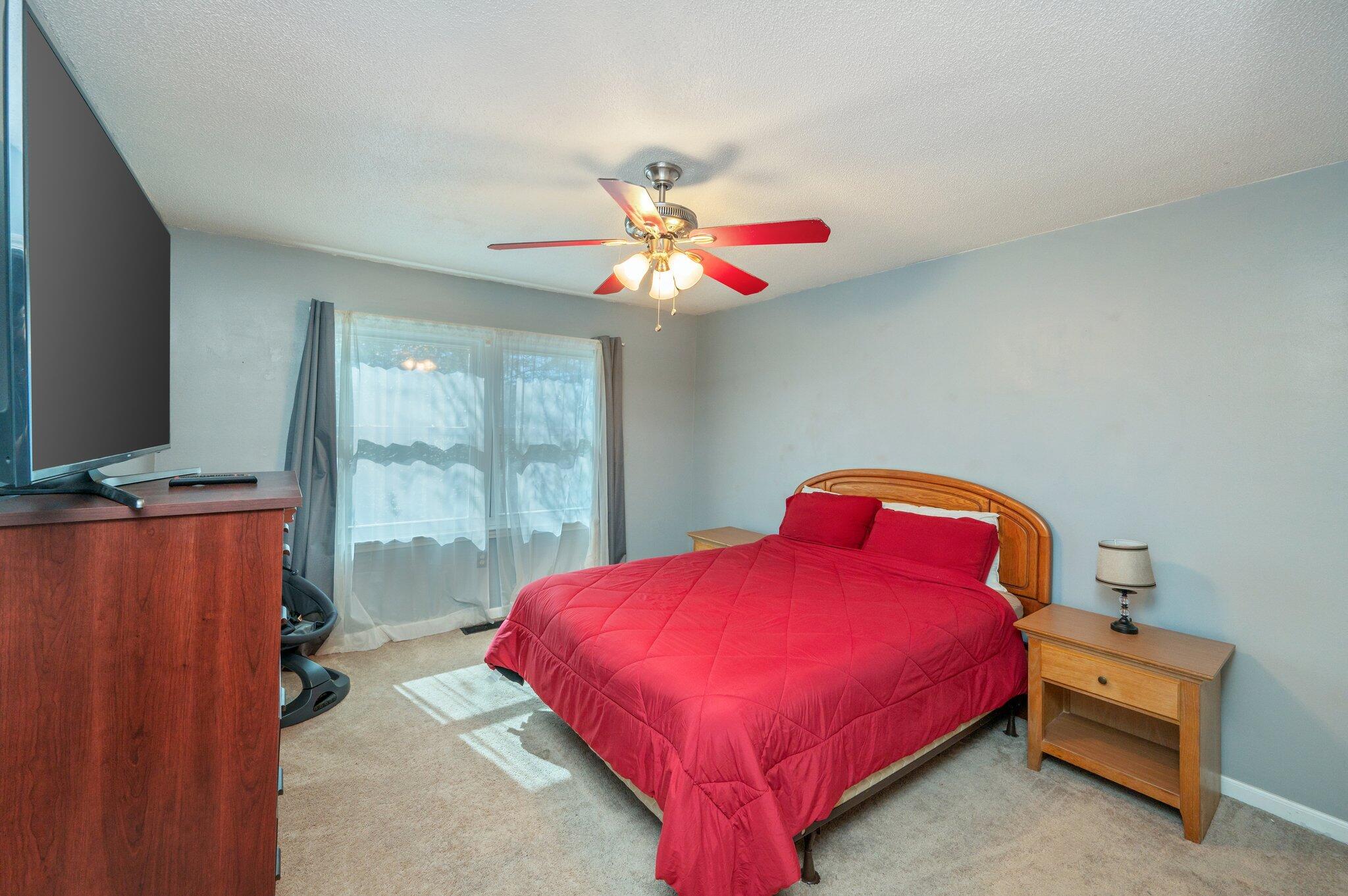 CLOVERDALE LAKE LOT 6 - Residential Lease