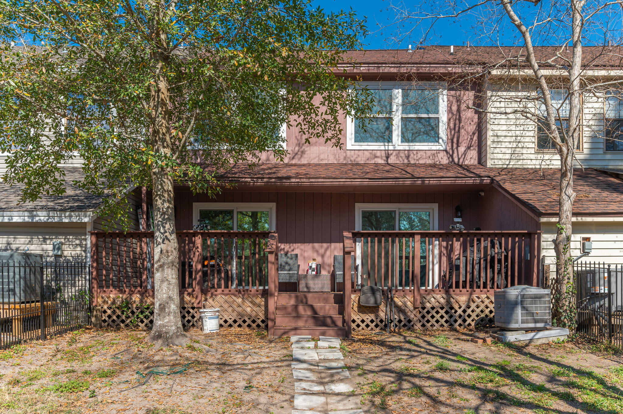 CLOVERDALE LAKE LOT 6 - Residential Lease