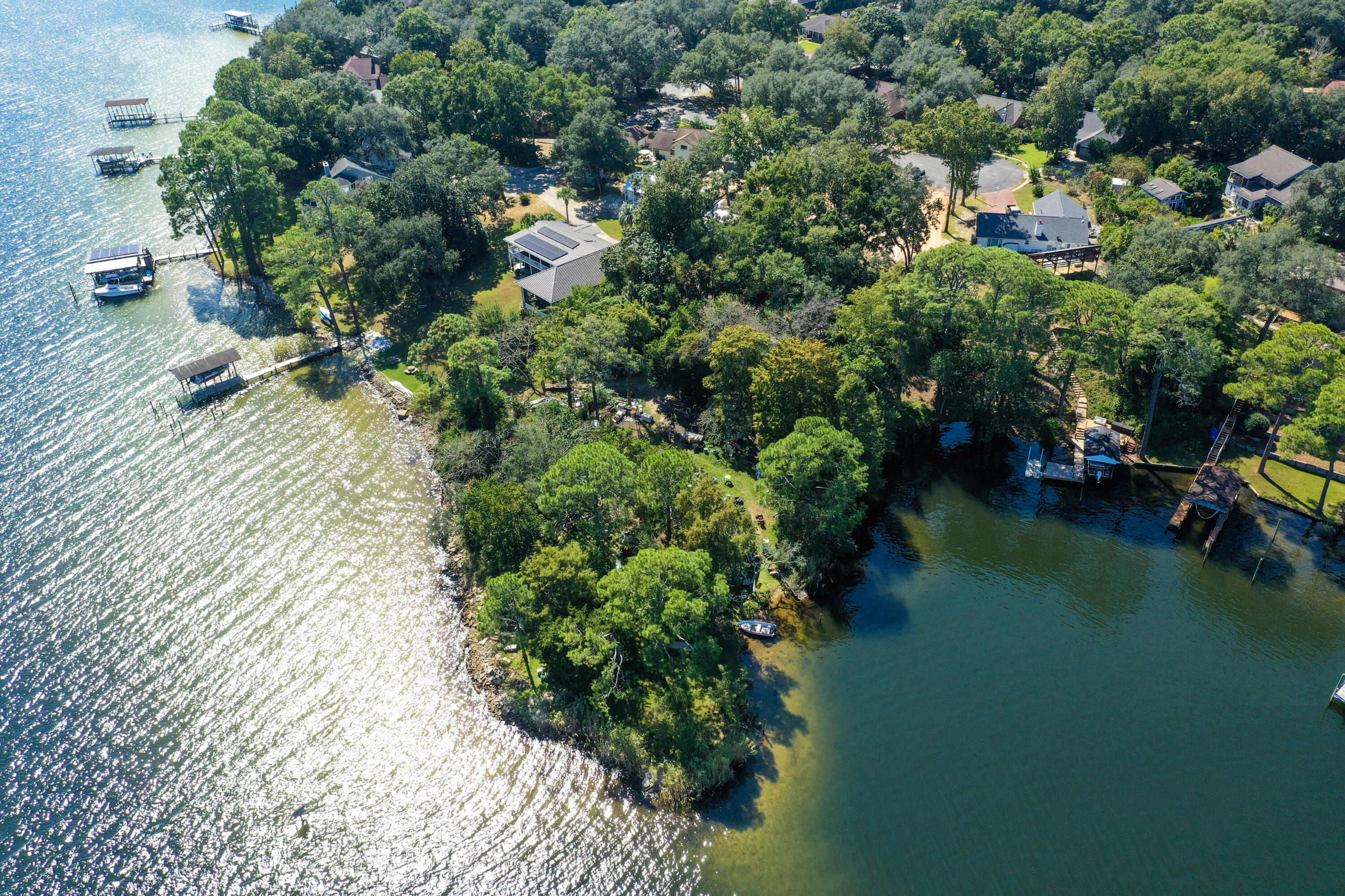 VILLAGE OAKS - Land