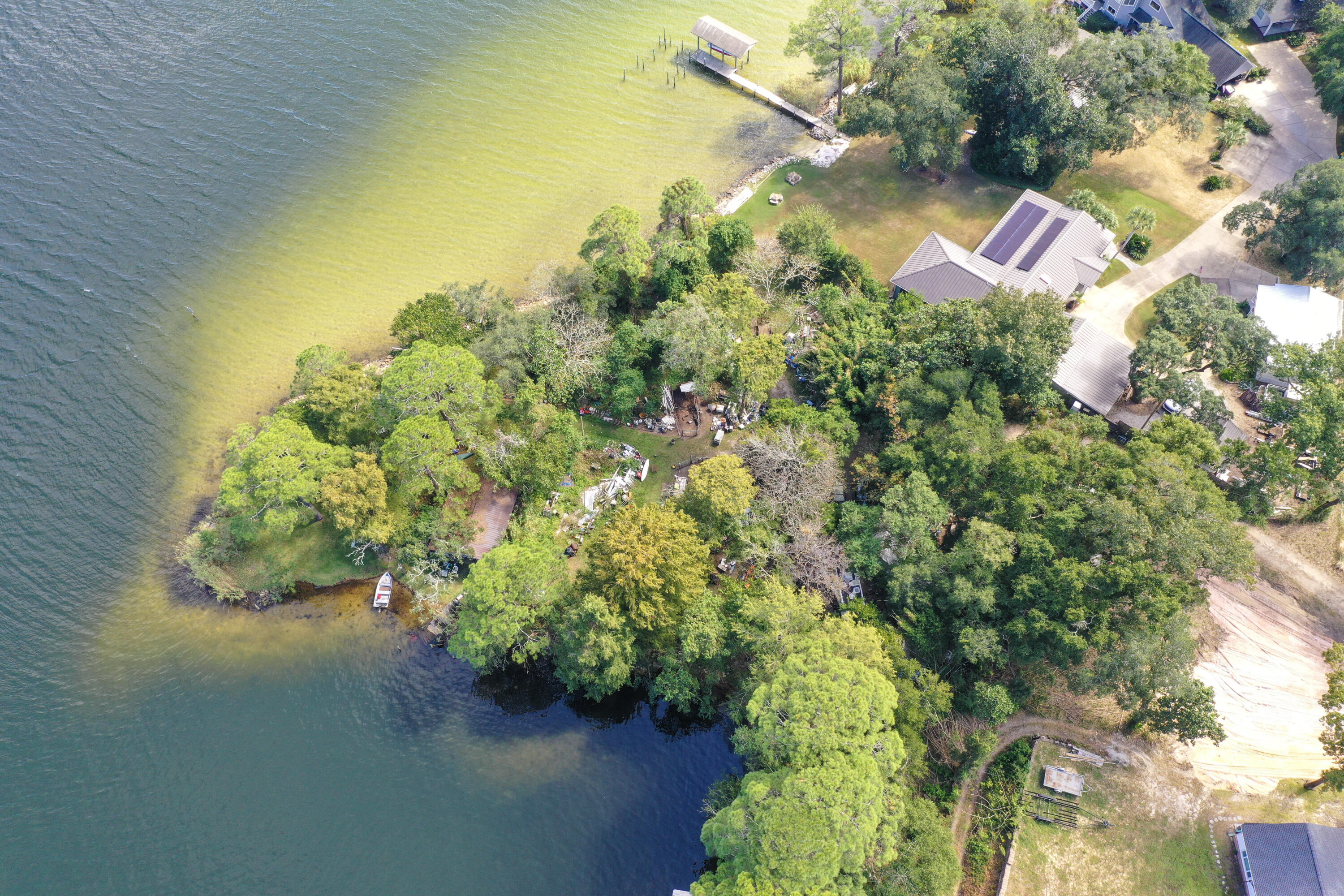 VILLAGE OAKS - Land