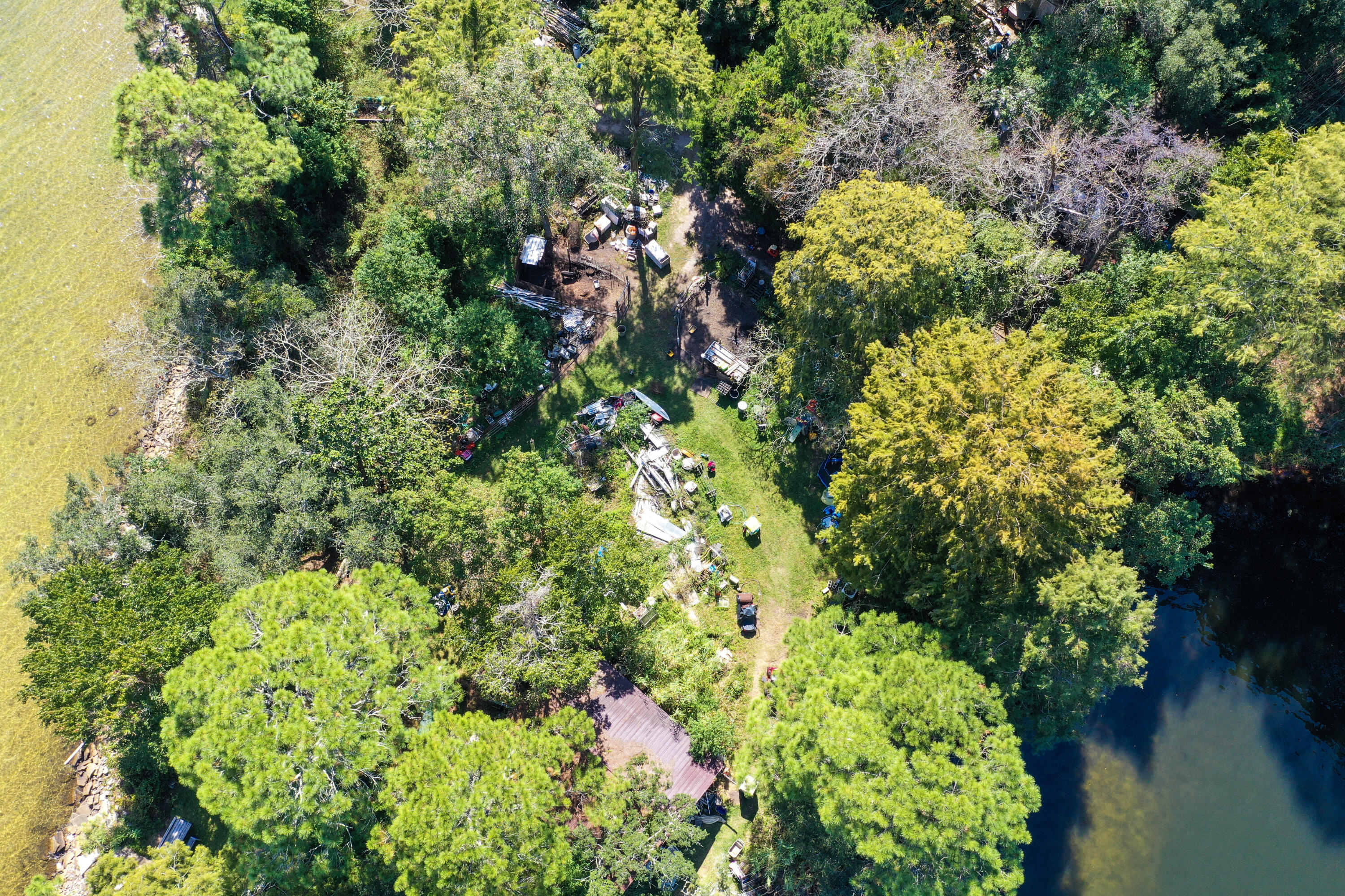VILLAGE OAKS - Land