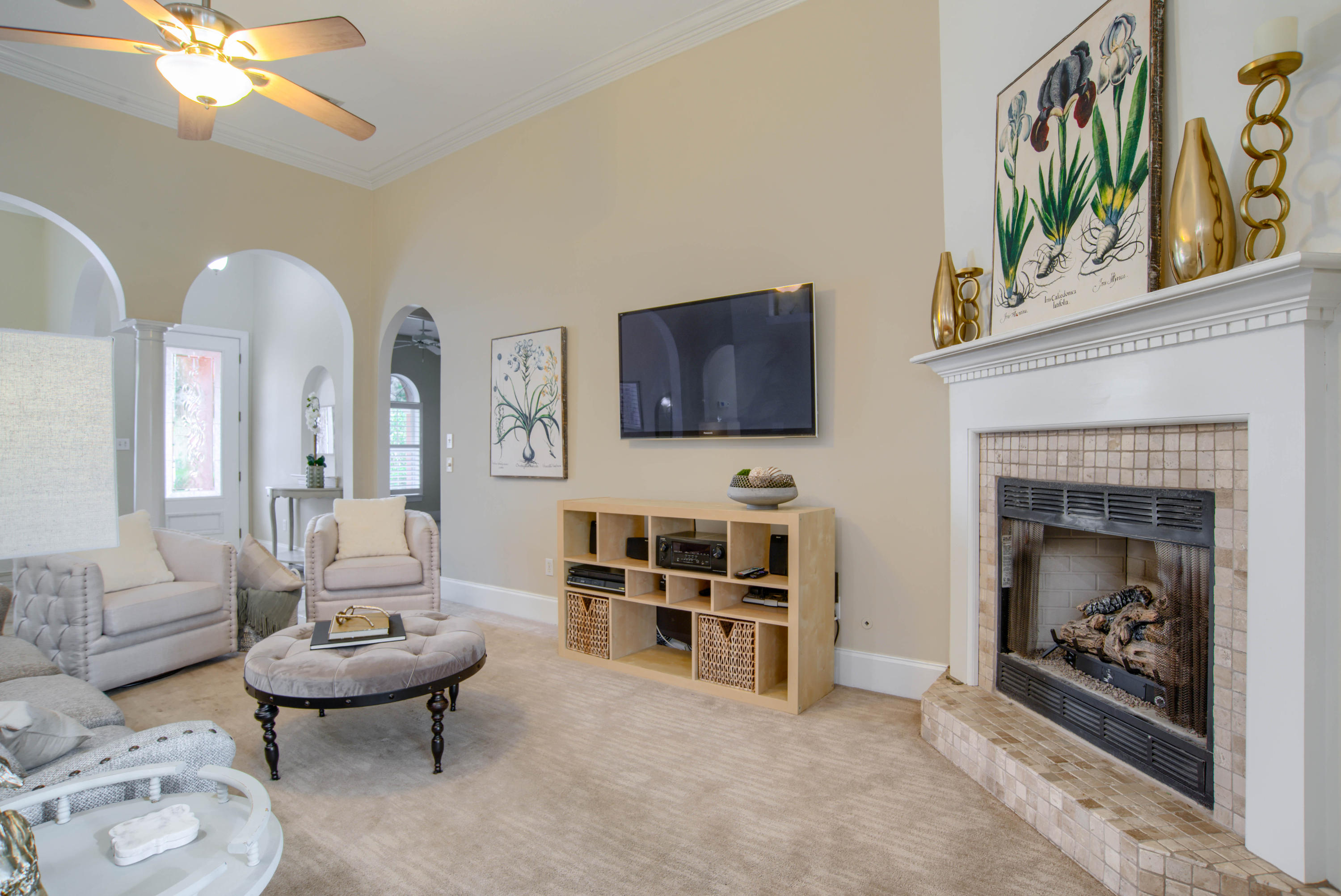 EMERALD BAY PH 1-B - Residential Lease