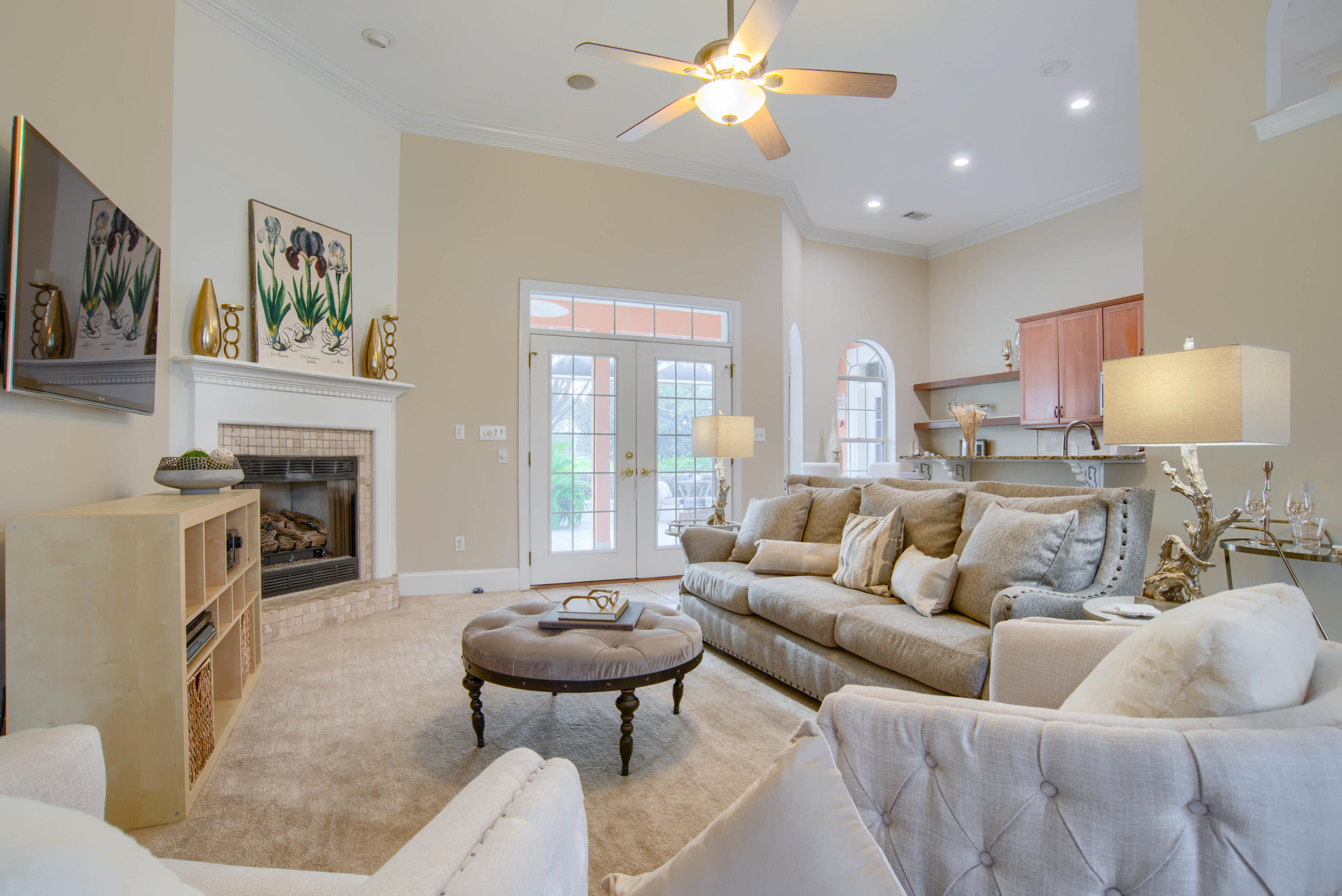EMERALD BAY PH 1-B - Residential Lease