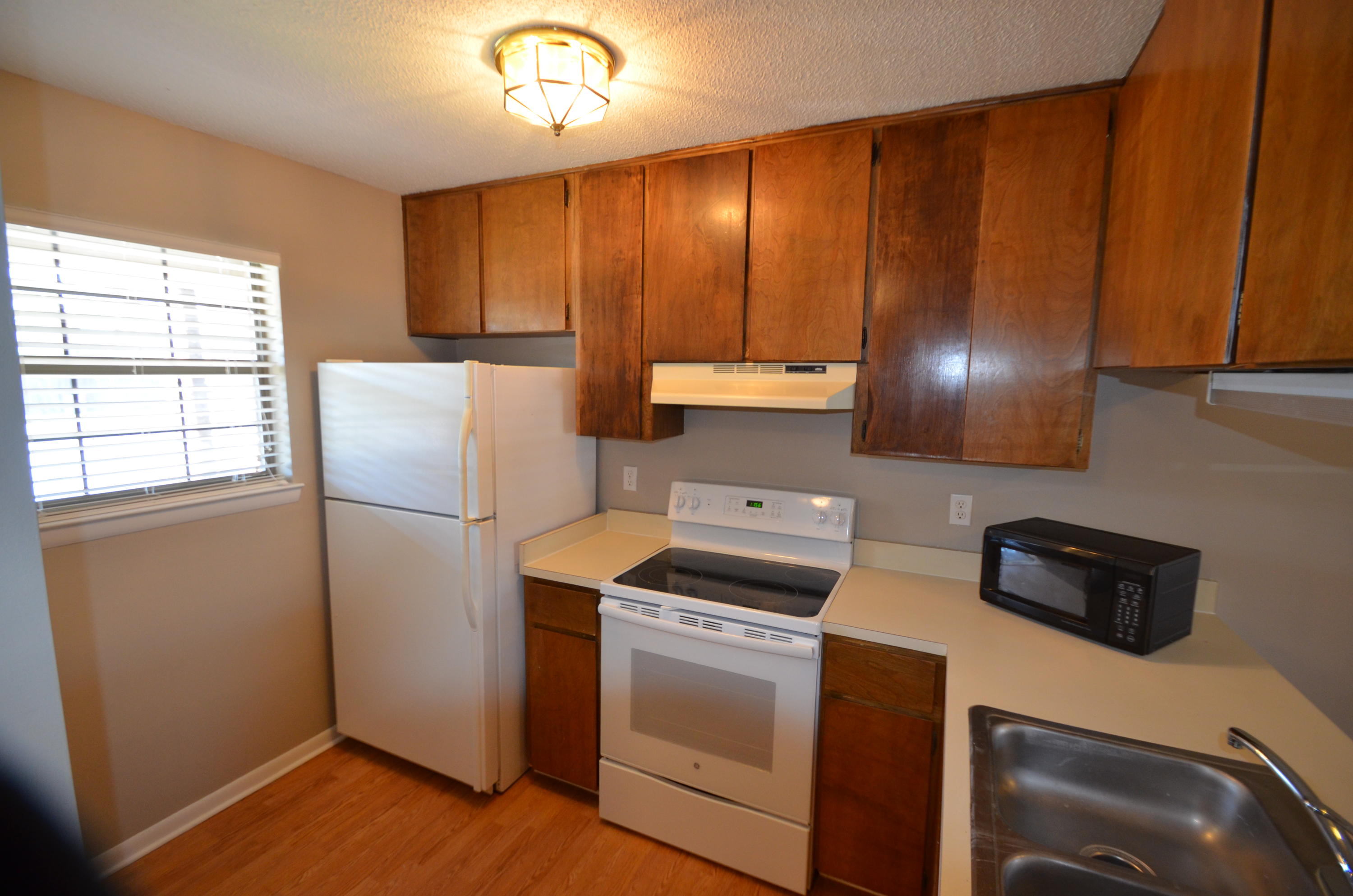 GARDEN VILLAS PH 1 - Residential Lease