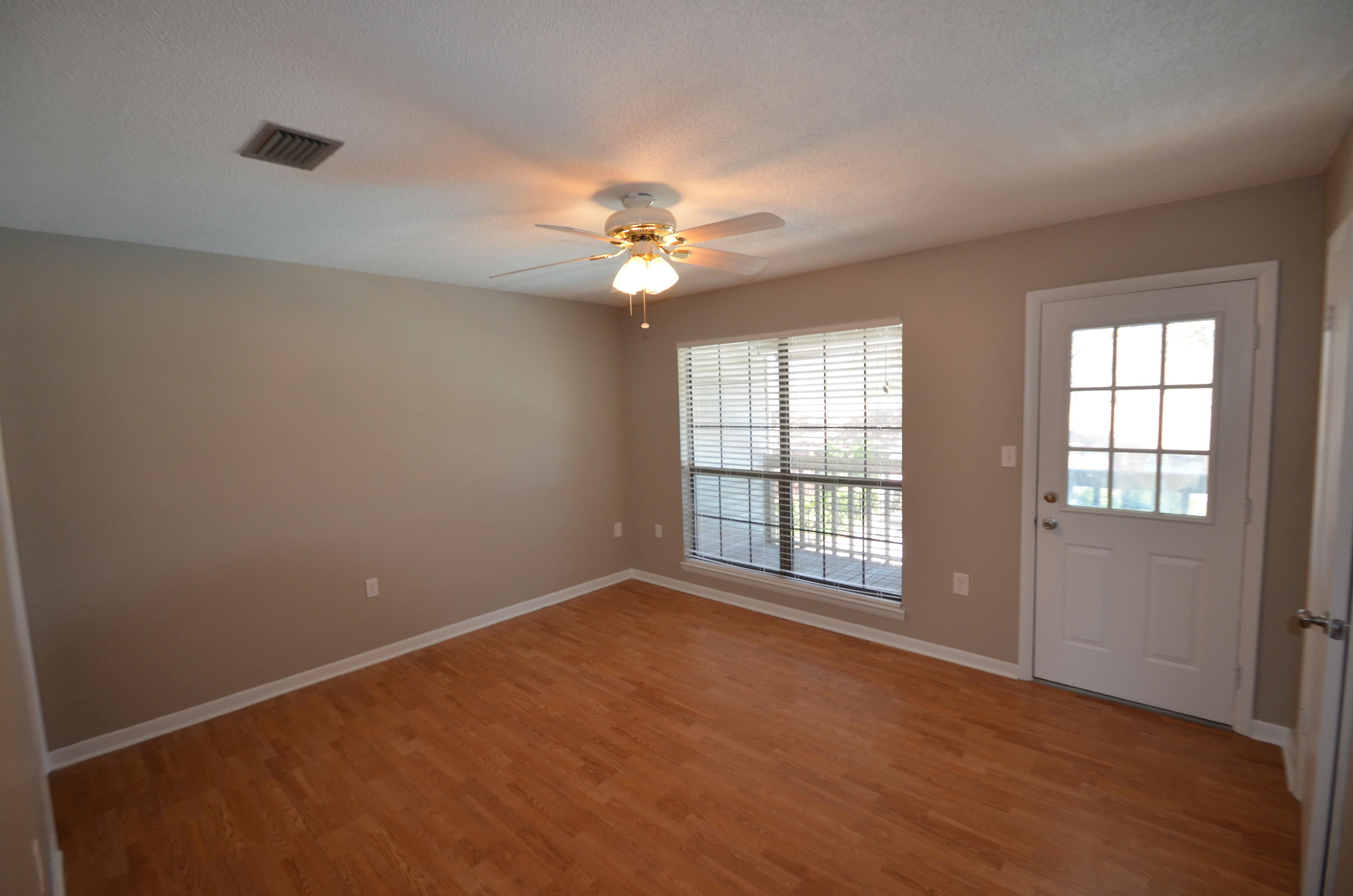 GARDEN VILLAS PH 1 - Residential Lease