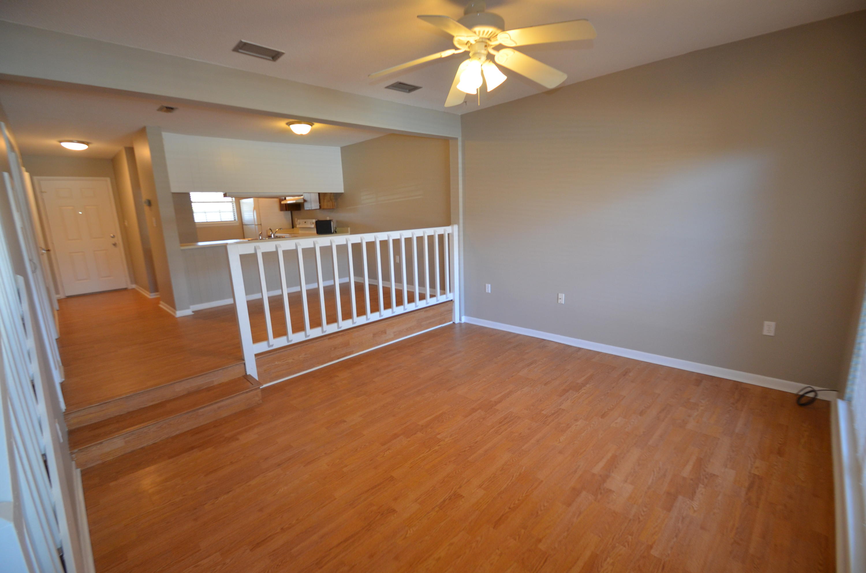 GARDEN VILLAS PH 1 - Residential Lease