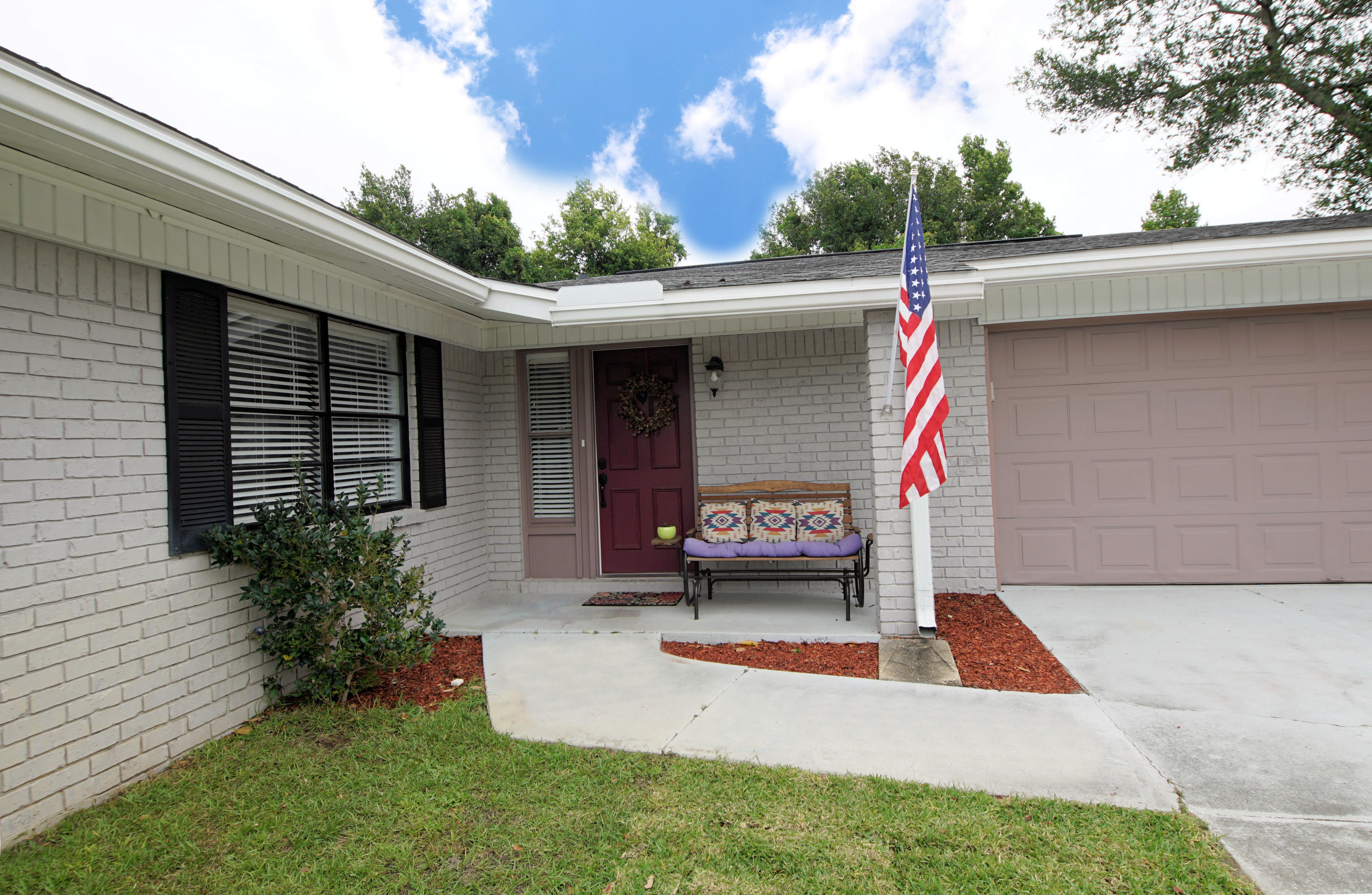 NEW ROOF BEING INSTALLED! Main Living Areas Freshly Painted a Soft Gray! In the Middle of Fort Walton Beach and Equal Distance Between Bases!! This is a 4 Bedroom/2 Bath Home that is Move In Ready. Kitchen and Bathrooms Were Updated by the Previous Owner. Tile Flooring Throughout the Main Living Area Makes Cleaning Easy and Carpet in the Bedrooms Keeps it Cozy. The Great Room has a Fireplace and is Adjacent to the Kitchen and Dining Area. The Large Sun room Makes a Great Second Indoor Living Space While the Screened in Patio is Good for Rainy Day Outdoor Getaways. The Back Yard is Privacy Fenced and Big Enough for a Garden or Outdoor Gathering. Seller will put a new roof on with full price contract.
Buyer to verify all measurements.