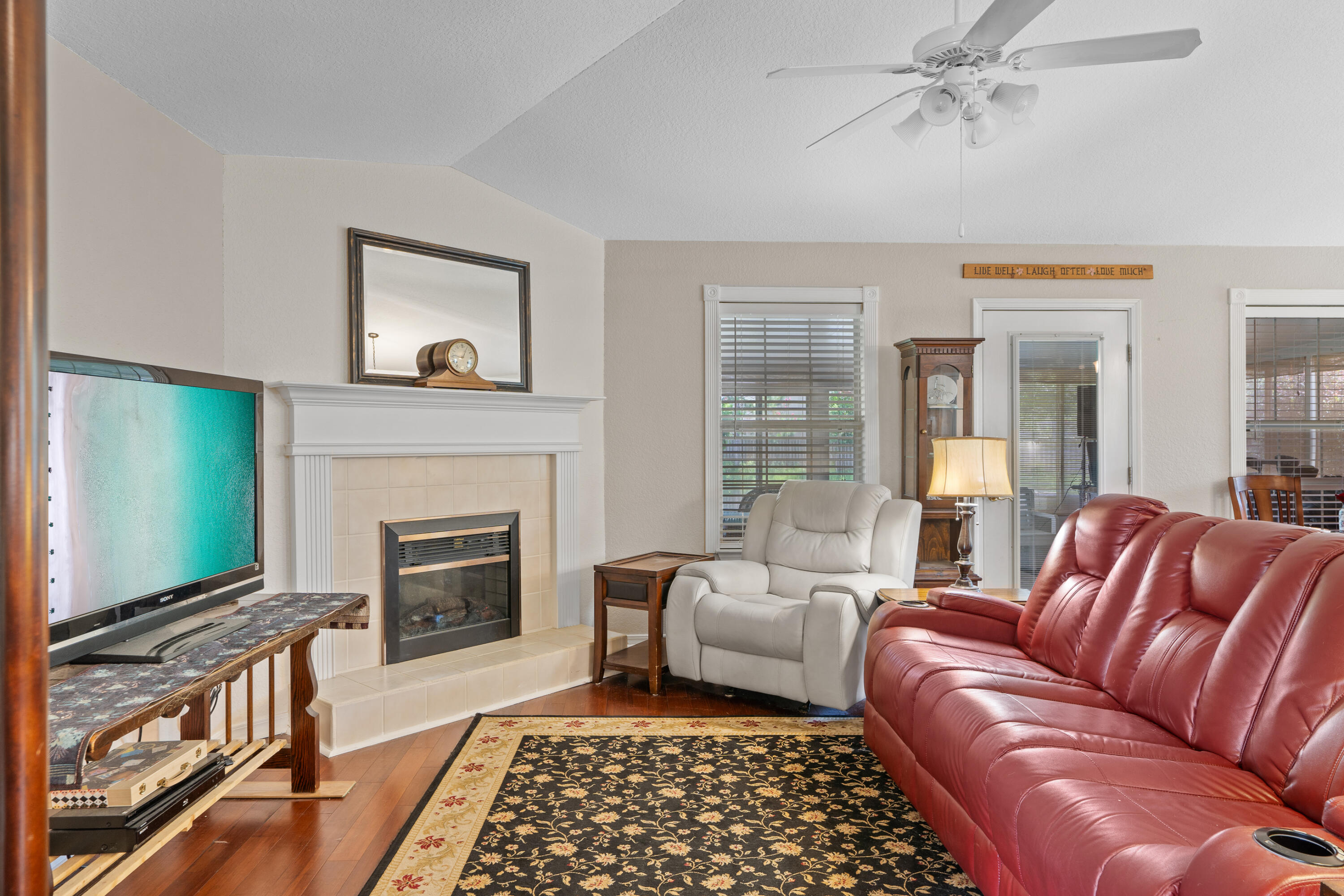 EMERALD LAKES PH 1 - Residential