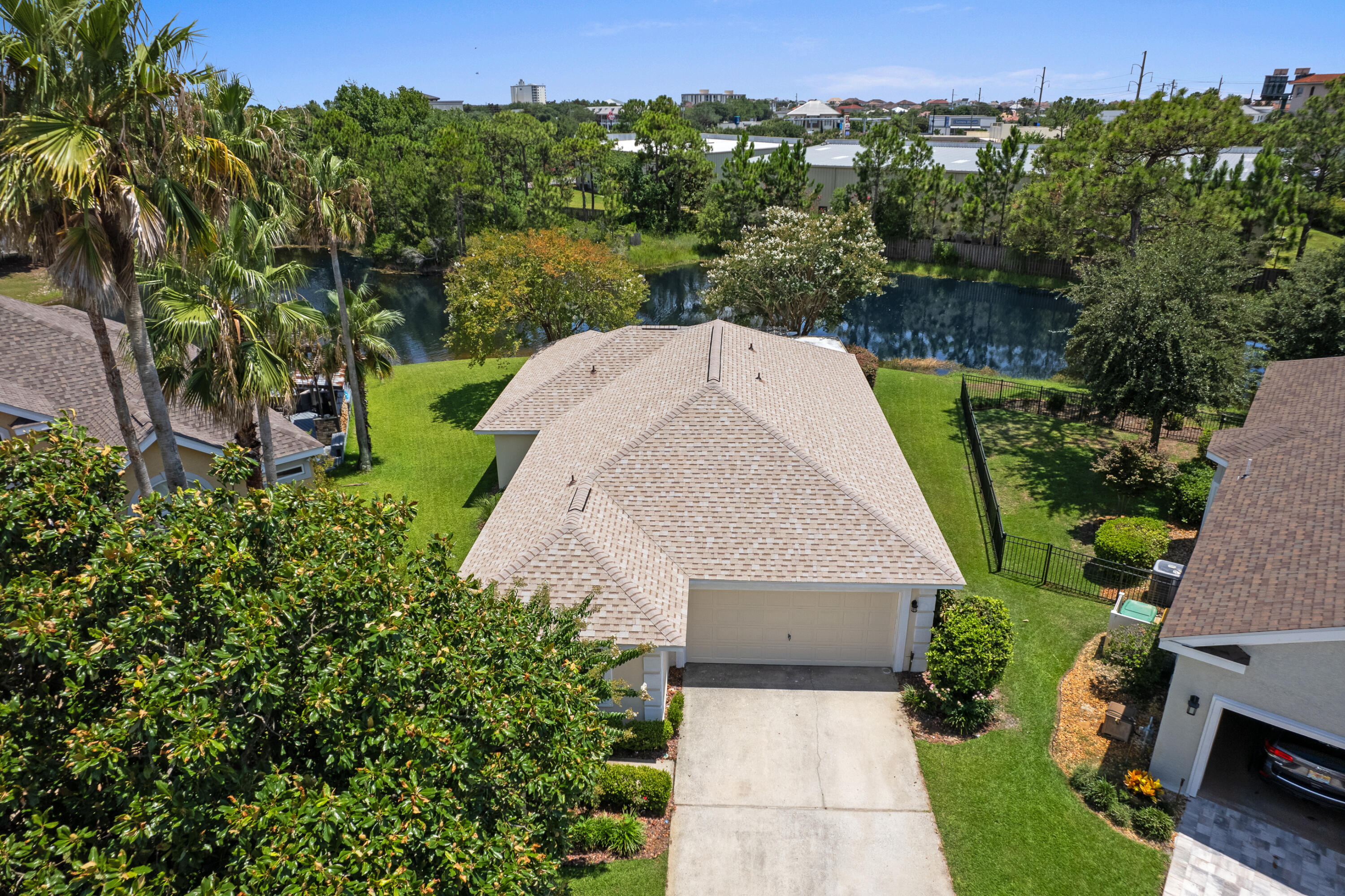 EMERALD LAKES PH 1 - Residential