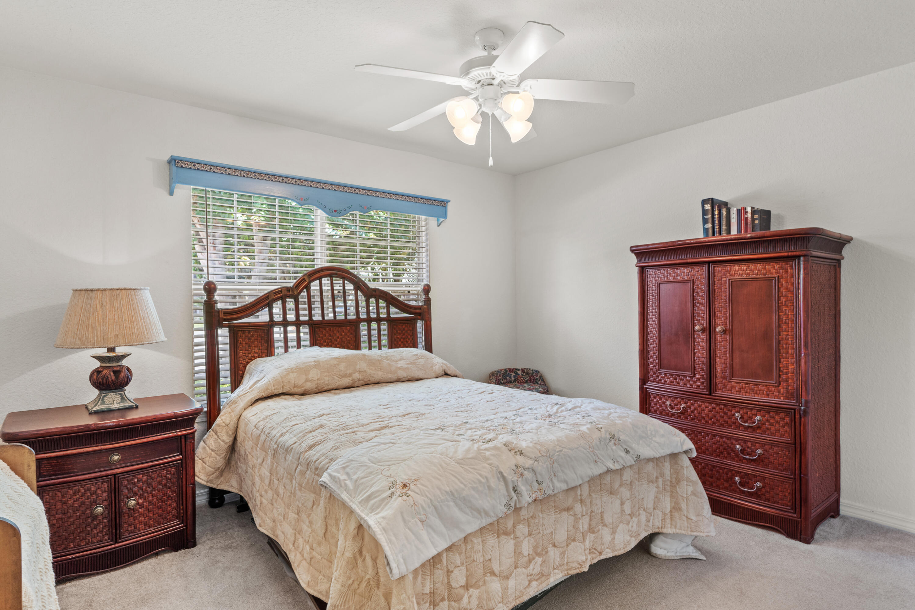 EMERALD LAKES PH 1 - Residential