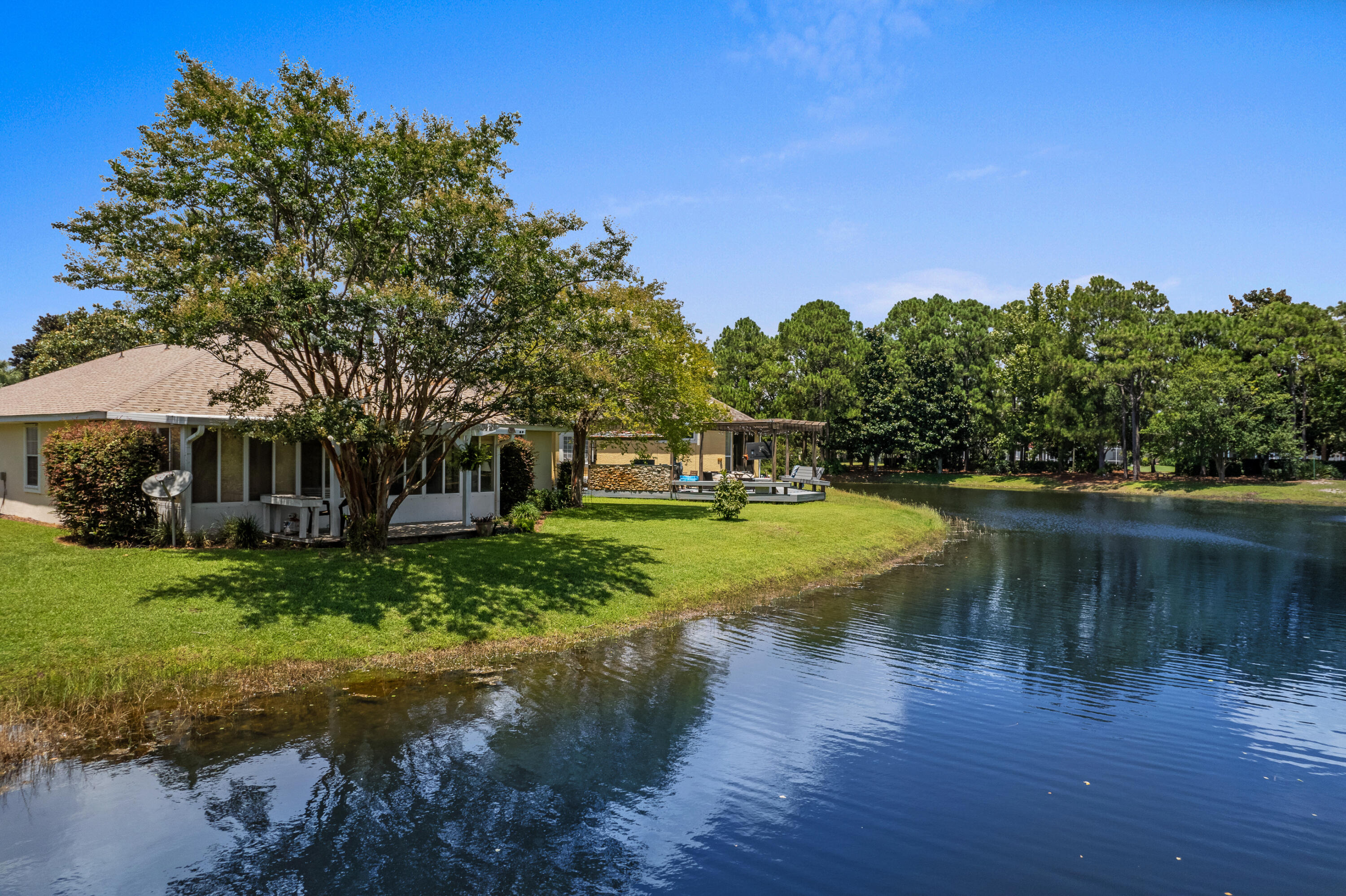 EMERALD LAKES PH 1 - Residential