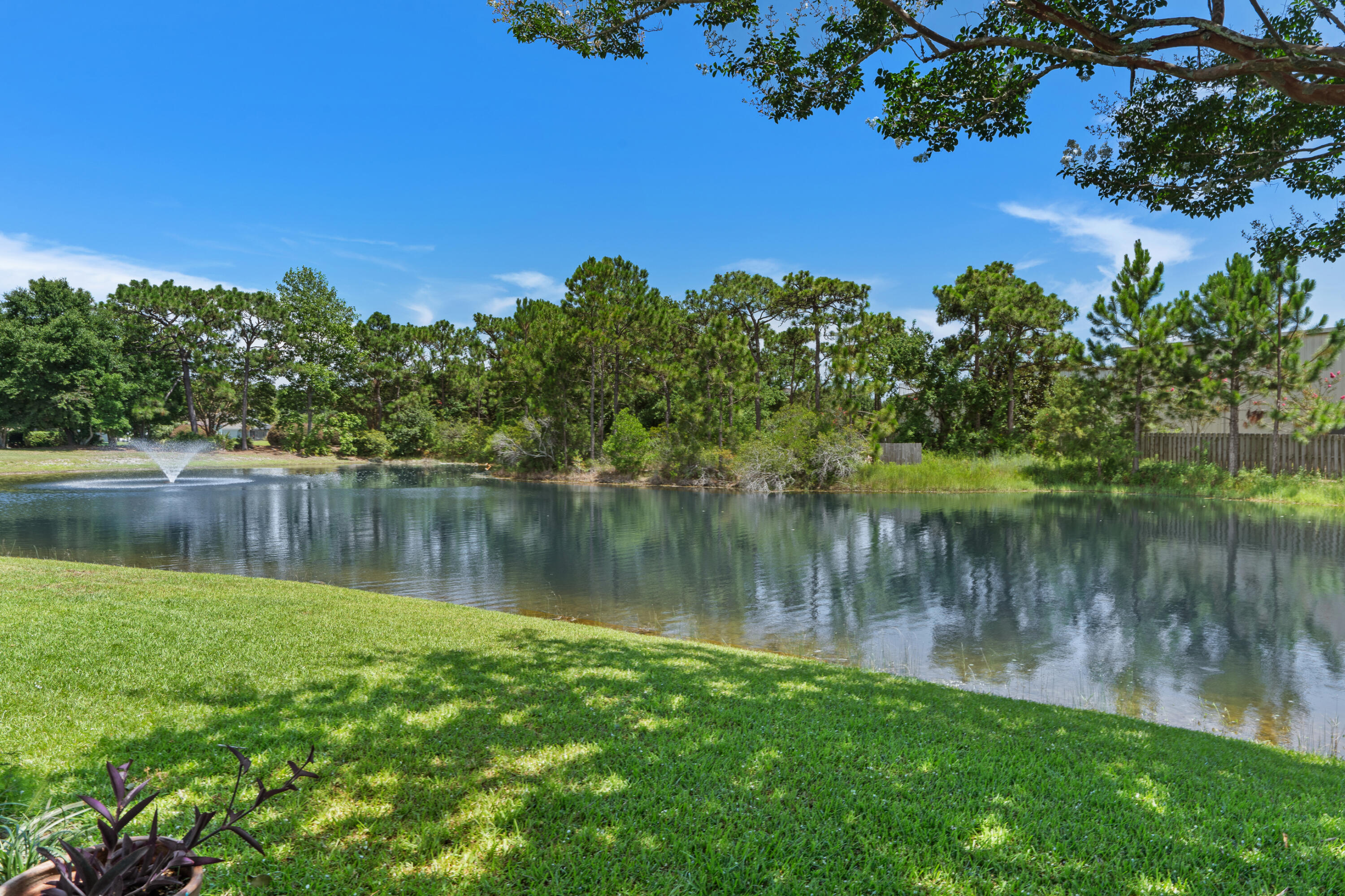 EMERALD LAKES PH 1 - Residential