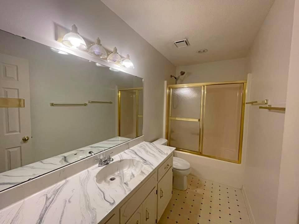 PINE SHORES - Residential Lease