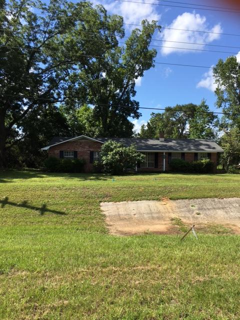 Cute 3 bedroom 1.5 bath home just 1- mile north of Airport Rd on Hwy- 85..
Close to schools, shopping and bases.
Sorry no pets or smoking. Call today for your viewing appointment.