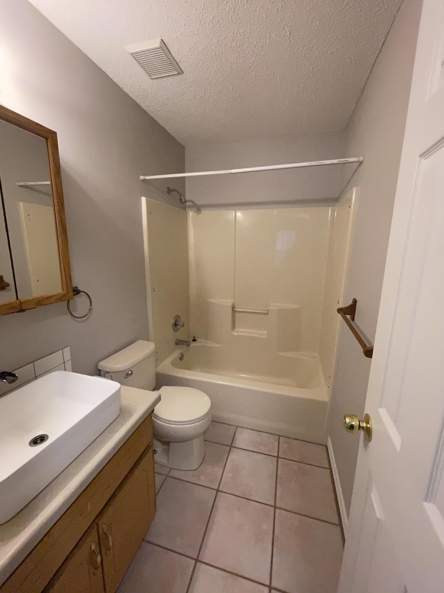 HARVEST HILLS - Residential Lease