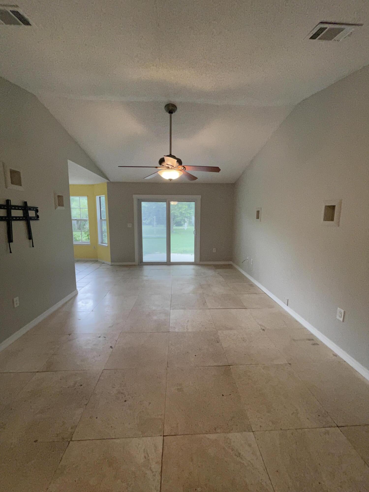 HARVEST HILLS - Residential Lease